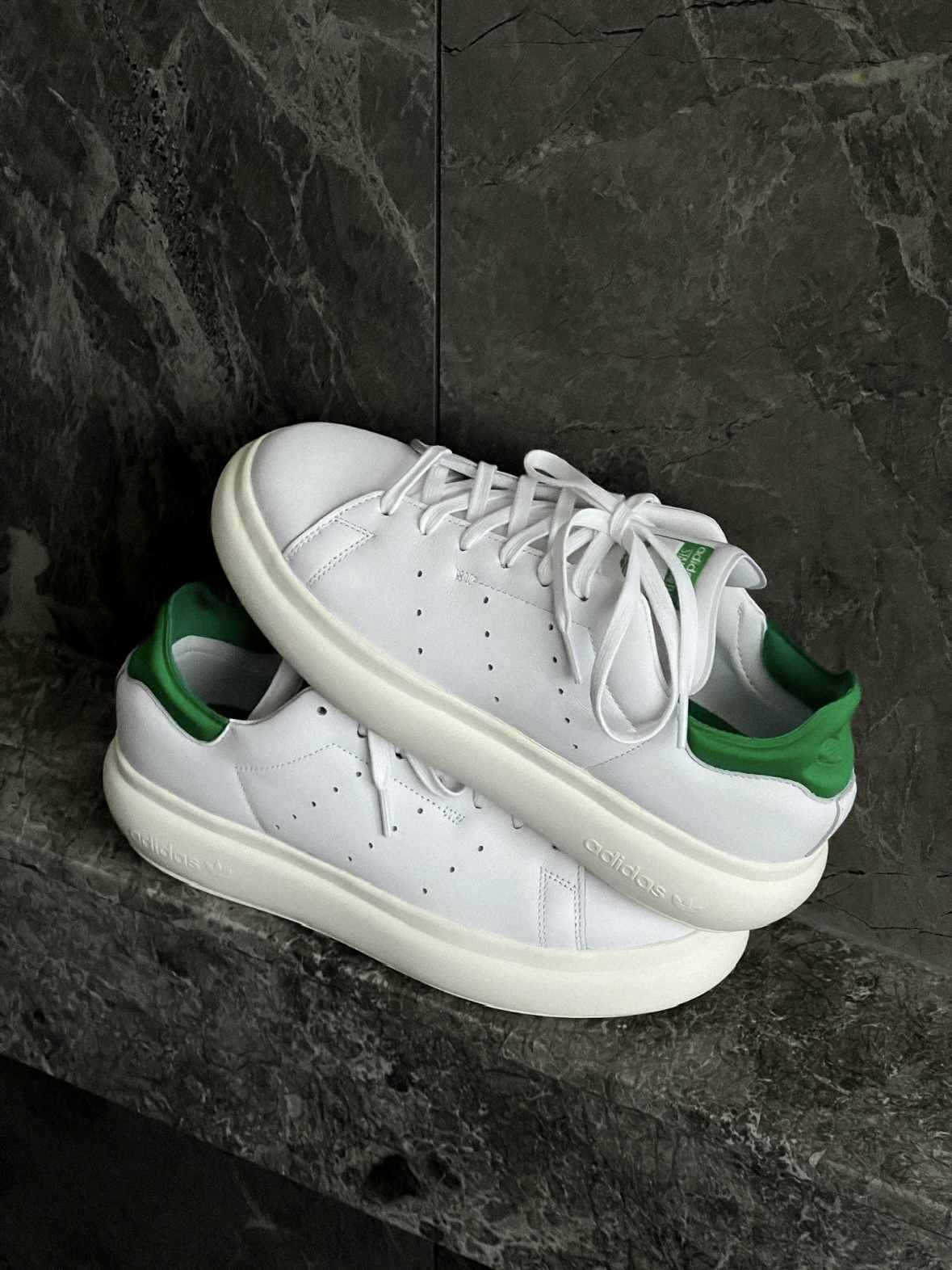 stan smith phản quang