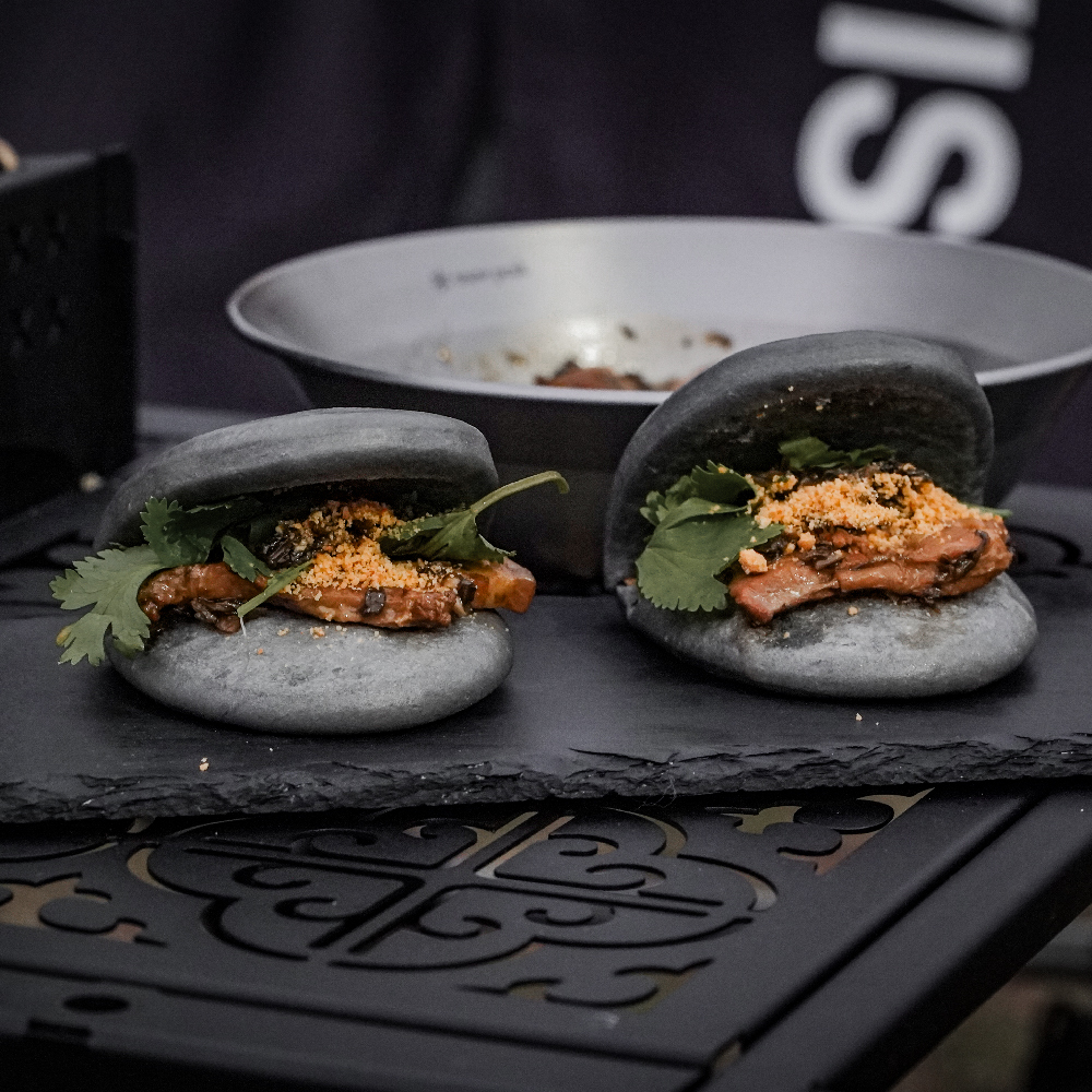 【上山吃飯】下飯菜係梅干扣肉 (送黑刈包)