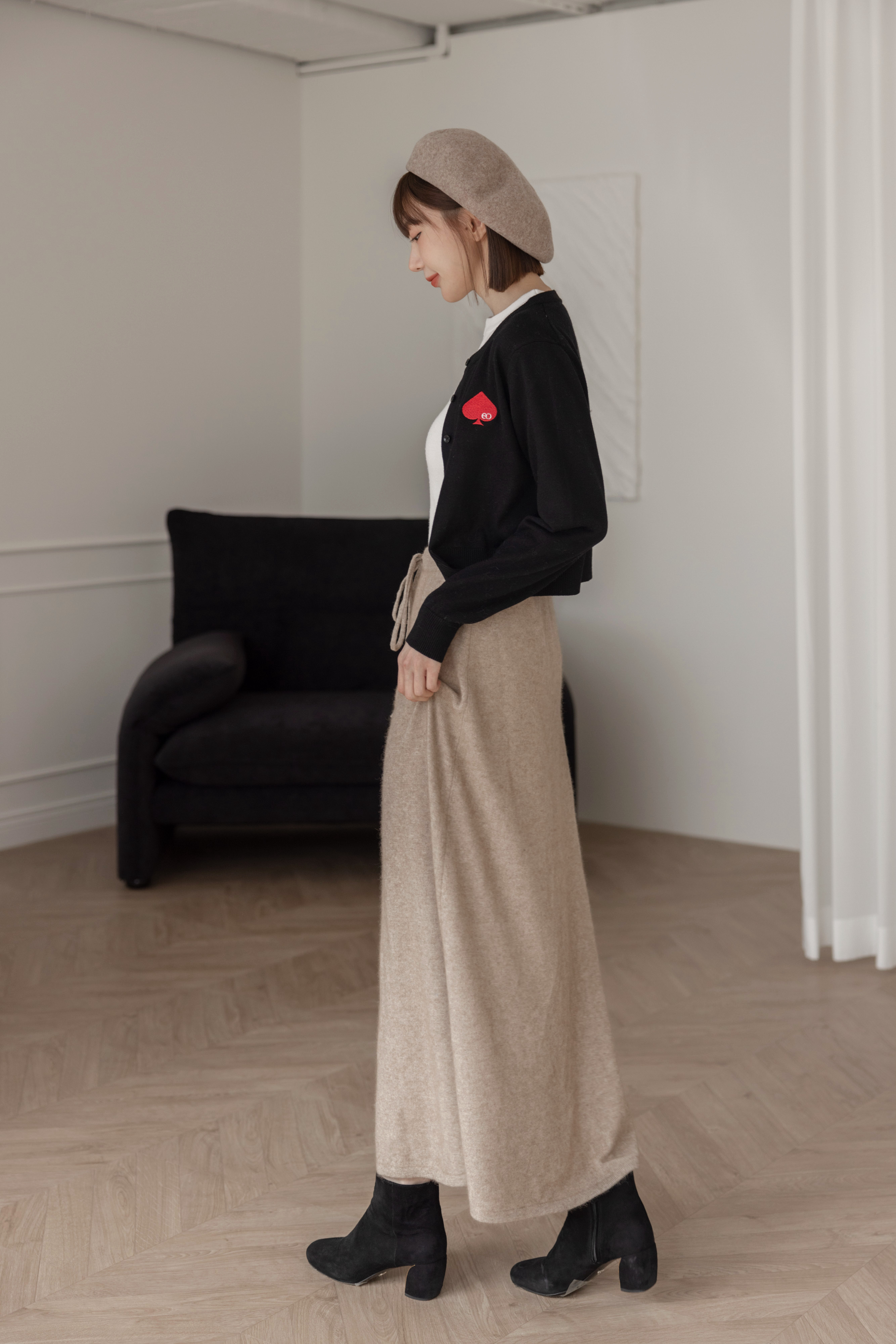 奶茶色羊毛半身裙