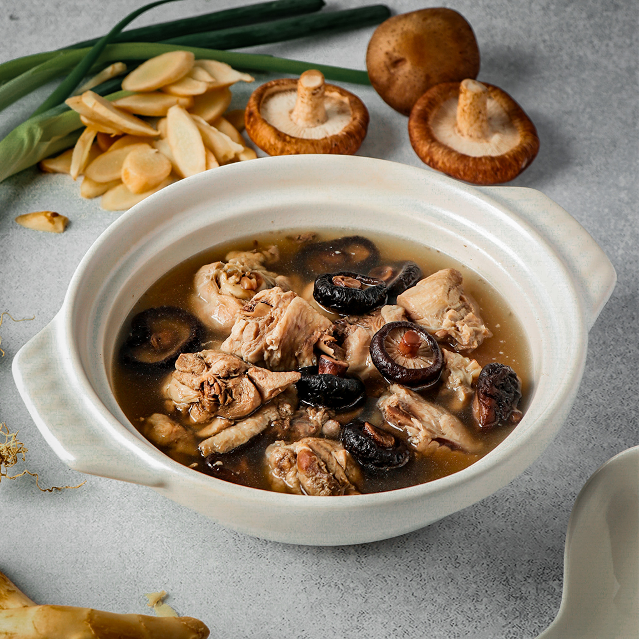 【上山吃飯】給你元氣香菇Ｇ湯