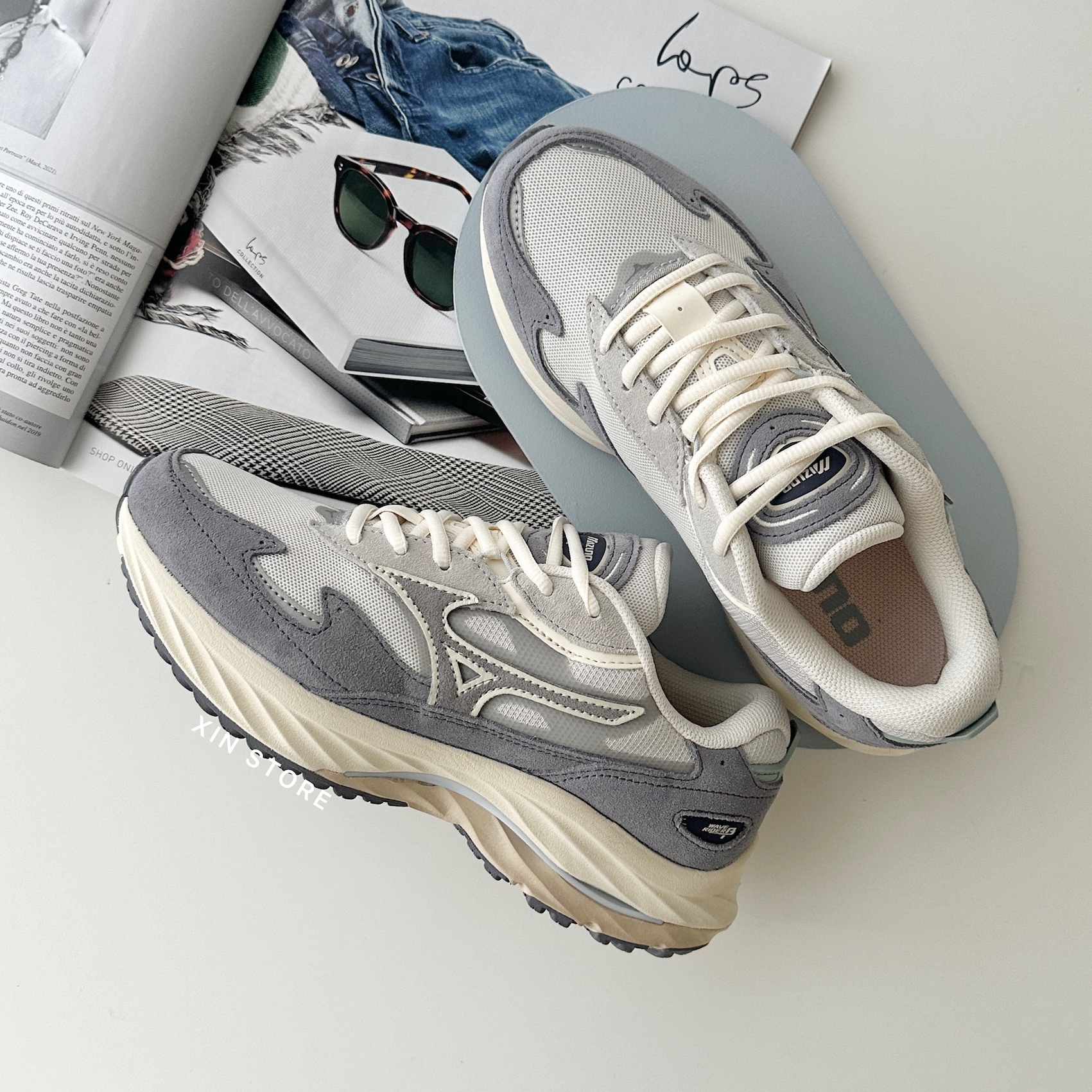 【現貨】Mizuno 美津濃 WAVE RIDER β 麂皮 透氣 休閒 復古 慢跑鞋 霧灰藍