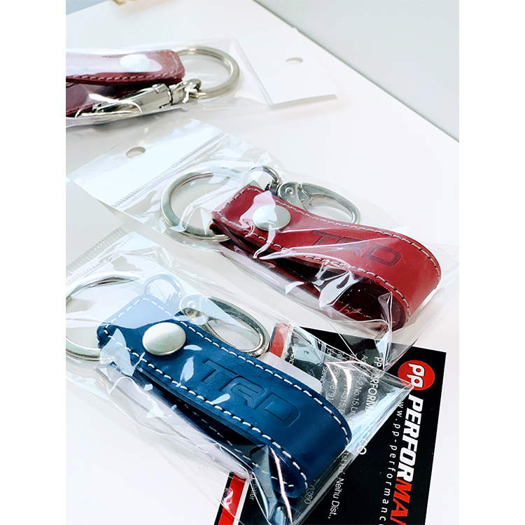 TRD KEY RING LEATHER 08235-SP077