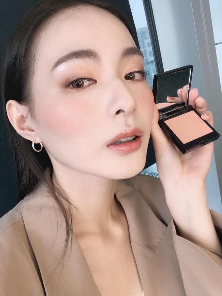 LAURA MERCIER 輕肌漂染頰彩𝟲𝙜
