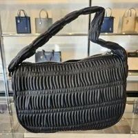 [S] MARC JACOBS H232M06RE22-001 PUSHLOCK PLEAT MINI HOBO,BLACK, 196611021333 [FINAL SALE] (SMJ260)