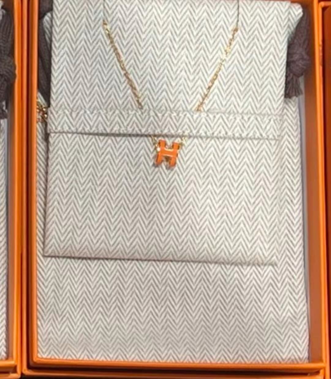 Hermes 橙色頸鏈 -M