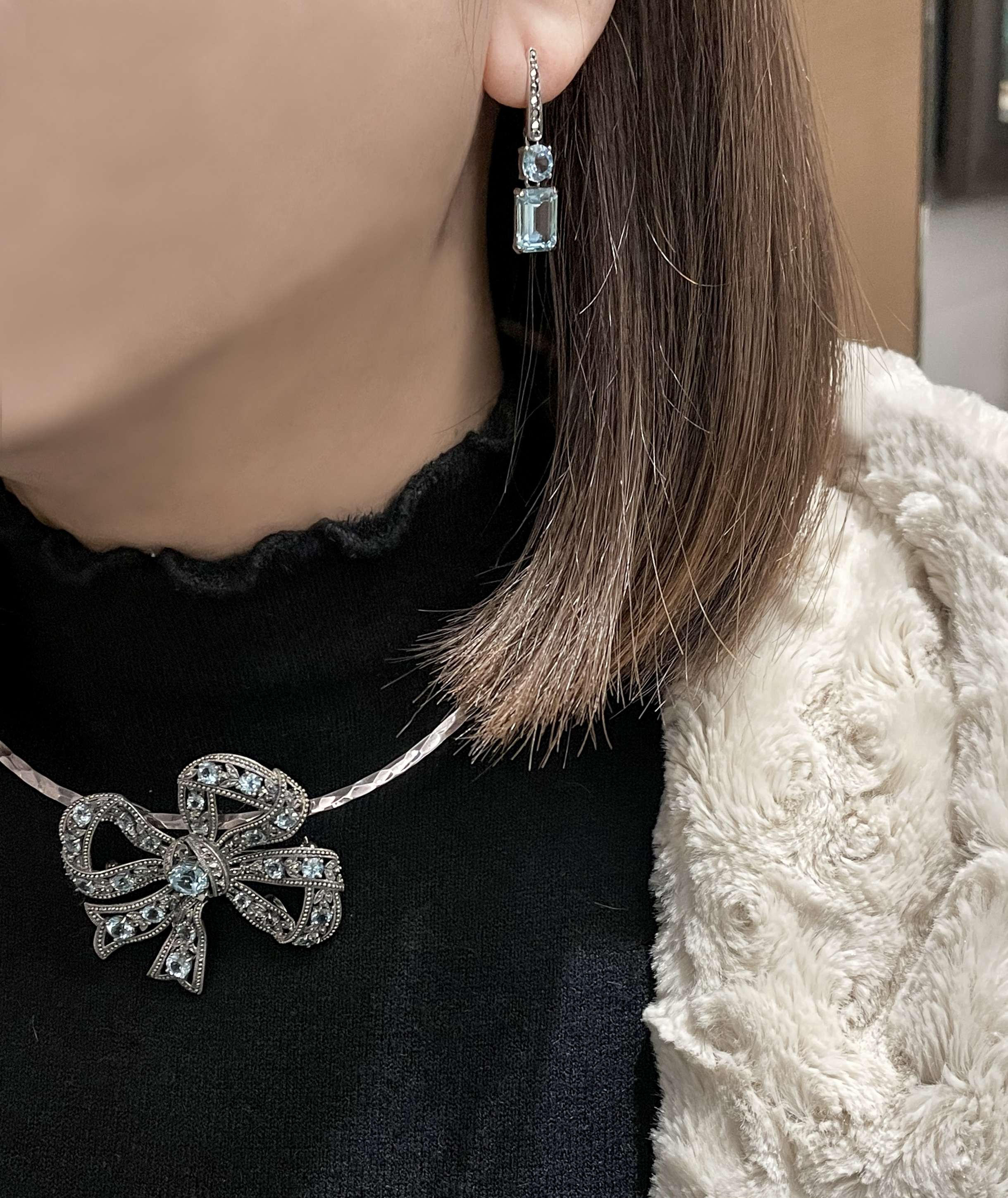 拓帕石蝴蝶結胸墜