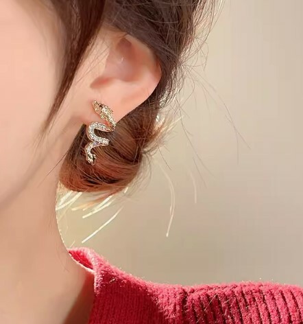 Go Little Piece 韓國 金龍飛騰 高級感氣質 耳環 (逢星期日截單後14-21個工作天發貨) - 118