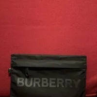 [S] BURBERRY LS LOGO PRINT NYLON ZIP WRISTLET POUCH NBO,BLACK, 80528401 (SB95)