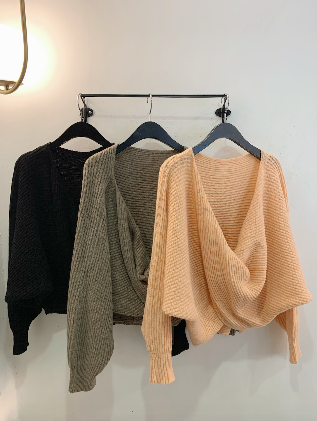 扭結飛鼠袖針織上衣