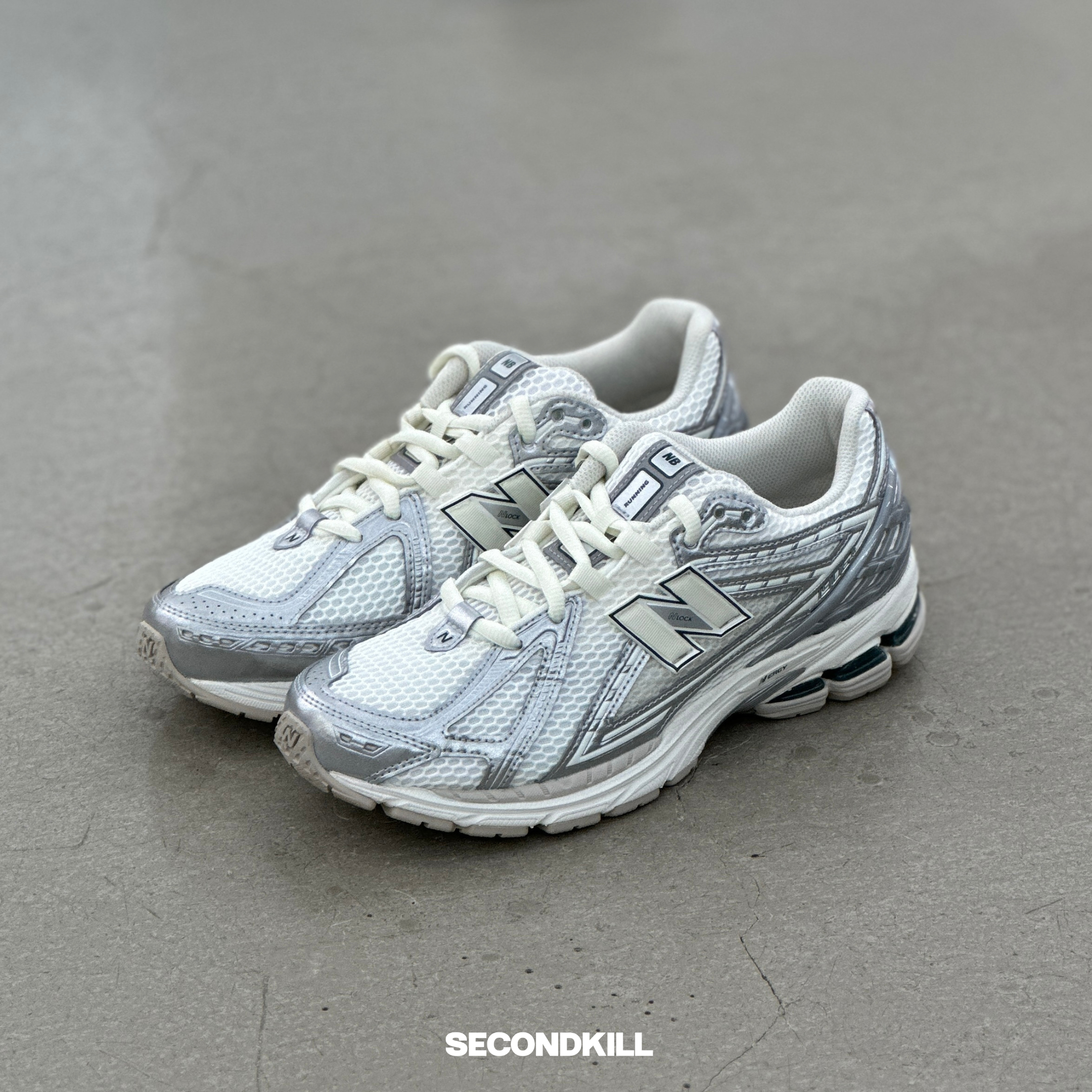 New Balance M1906REE