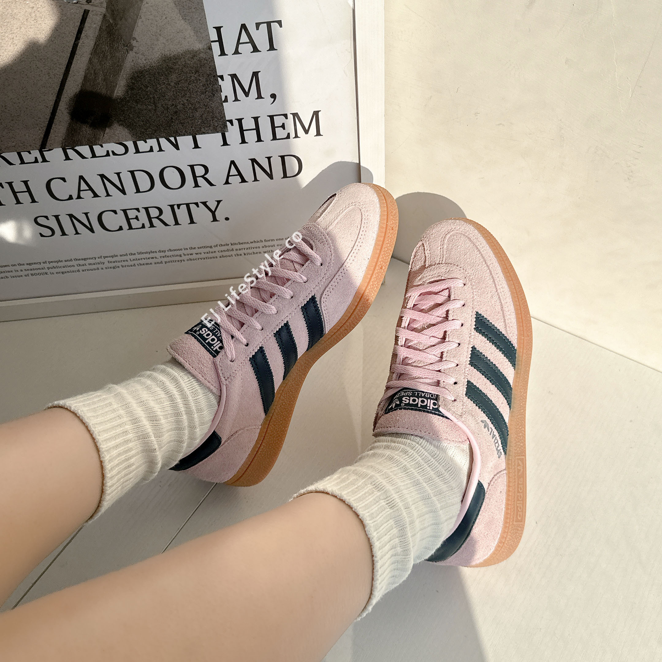 ADIDAS HANDBALL SPEZIAL W 粉色麂皮焦糖底女鞋IF6561