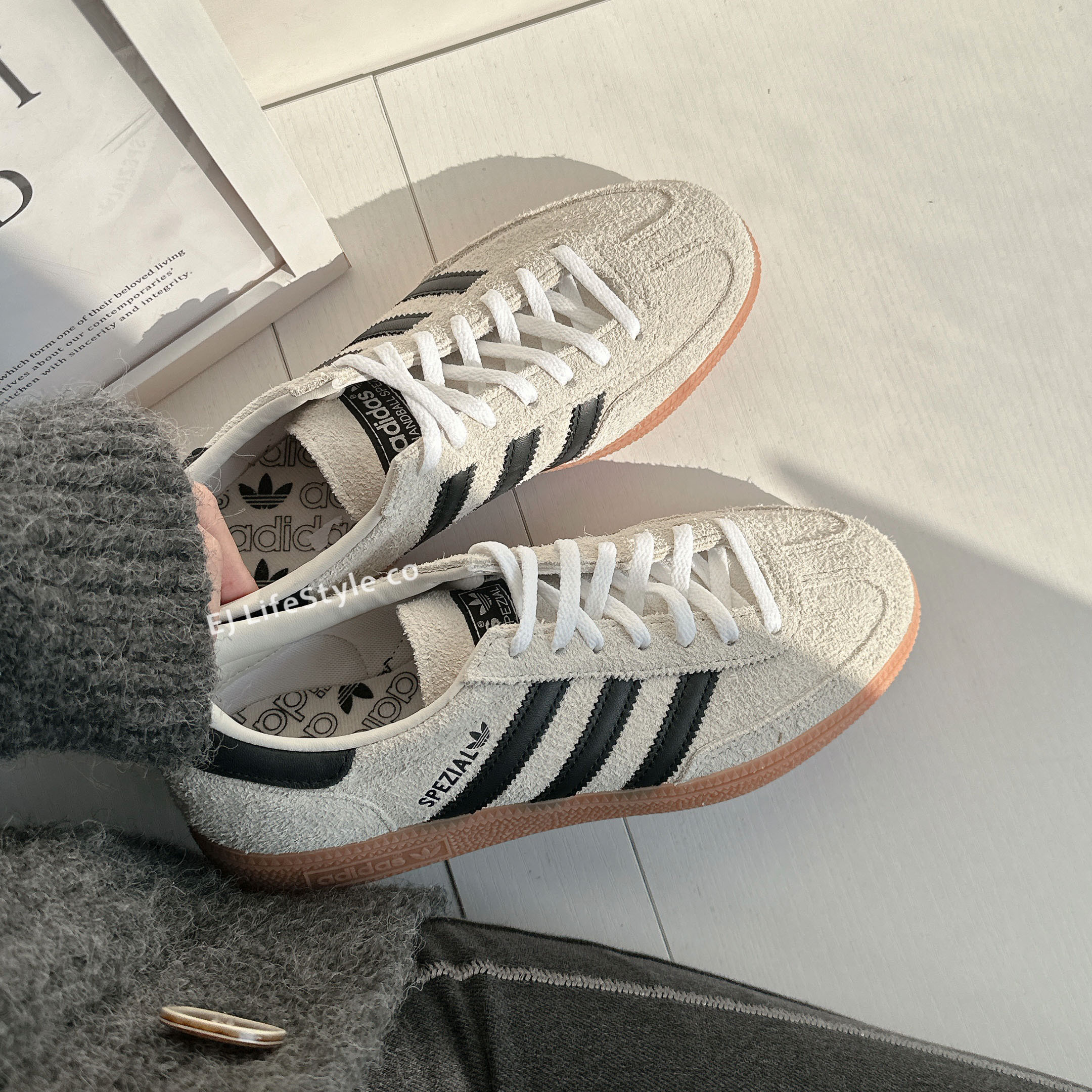 ADIDAS HANDBALL SPEZIAL W 米色 麂皮 焦糖底 女鞋 IF6562 / 現貨