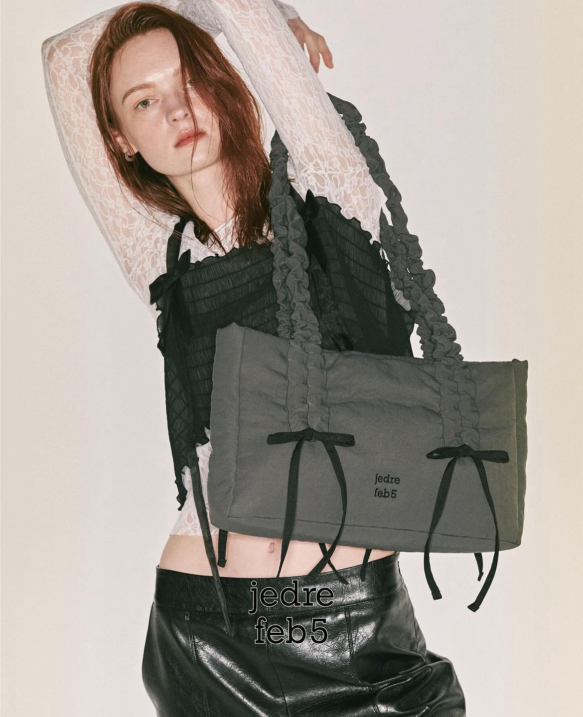 JEDREFEB5 - Butterfly shoulder bag Medium (Grey)