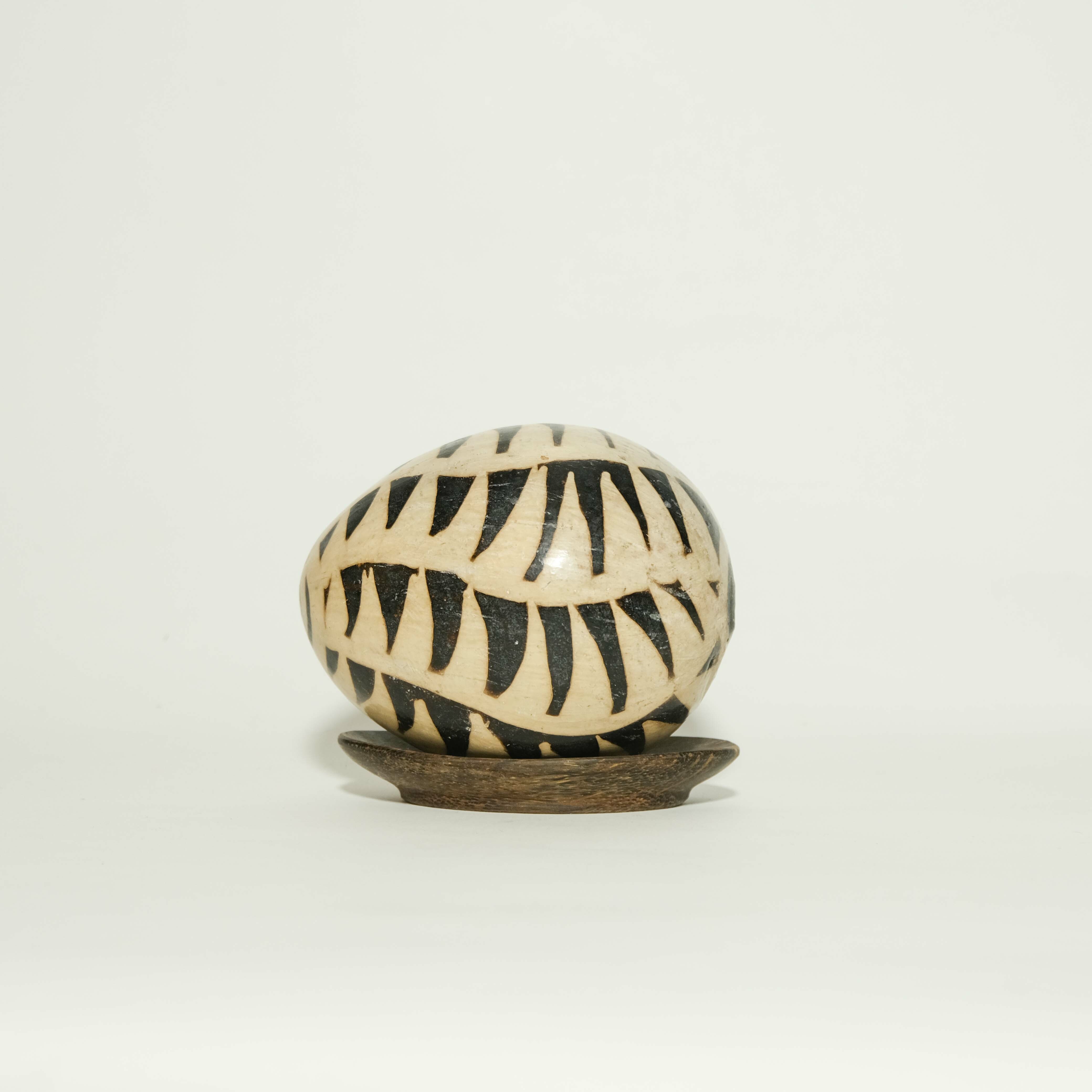 陶器｜蛋型擺飾 ╴鰭｜宏都拉斯