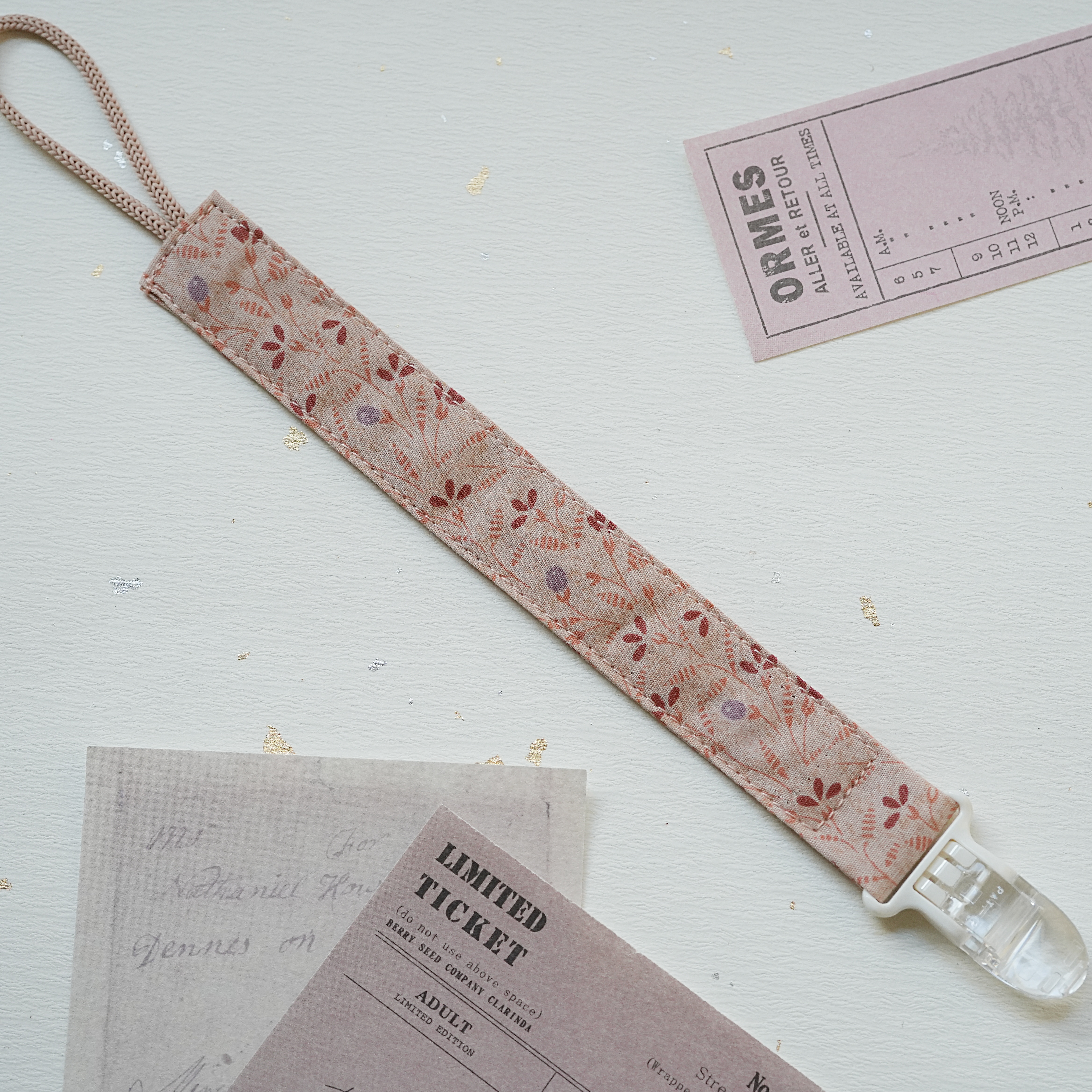 Hi Y.P store-鱷魚夾-淺古花蔓-復古粉