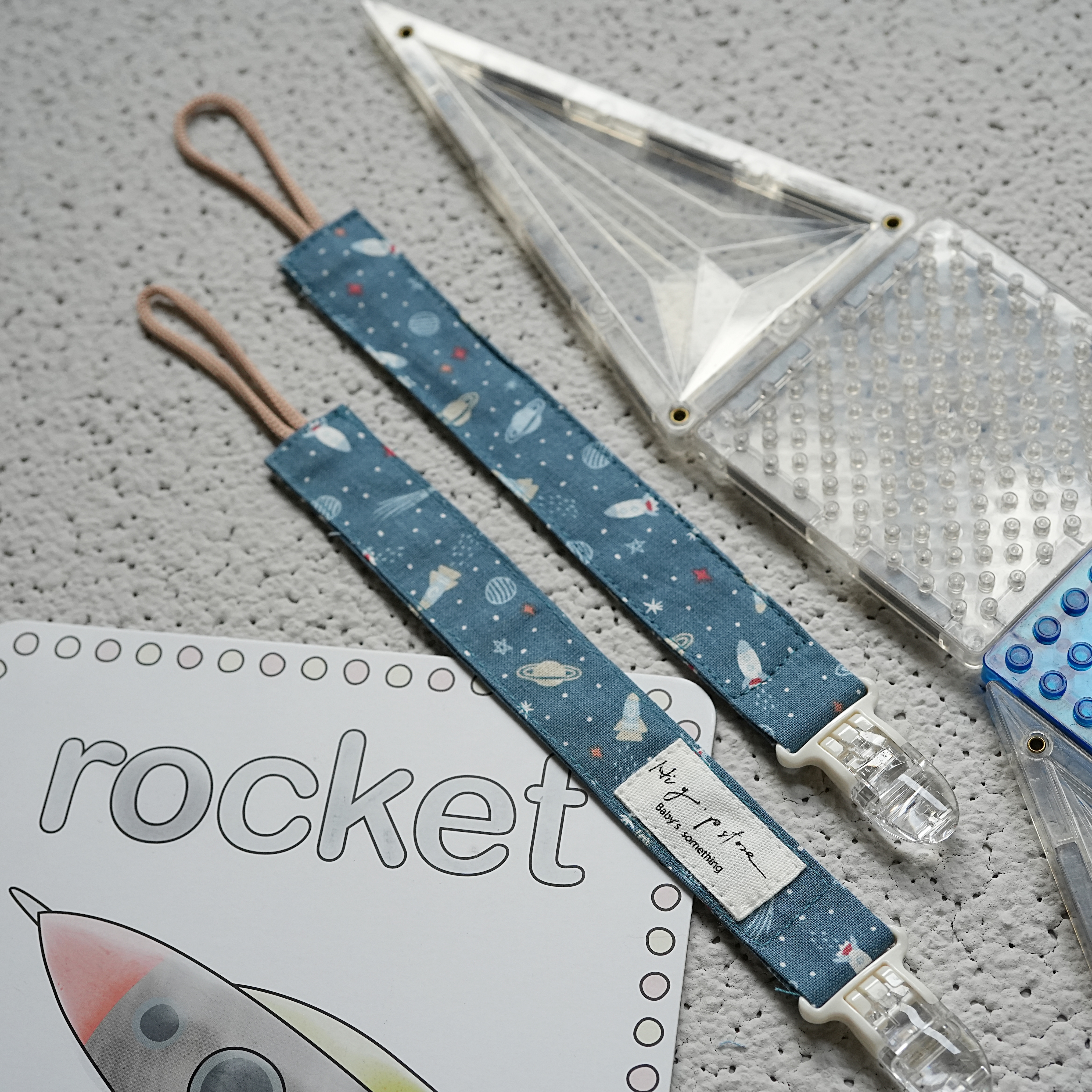 Hi Y.P store-鱷魚夾-星空火箭