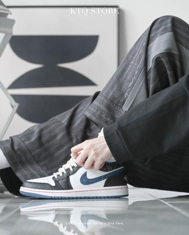 KTQ STORE ‧  Nike Air Jordan 1 Low SE 黑 藍 刺繡 男鞋 AJ1 FV3622-141
