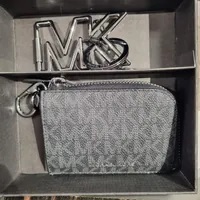 [S] MICHAEL KORS 36S3LGFE6B GIFTING MK CARABINER ZIP WALLET,BLACK, 196163790305 (SMK678)