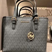 [S] MICHAEL KORS 35T9STVT0B JET SET TRAVEL XS CRYL CONV TZ TOTE,BLACK, 192877964551 (SMK696)