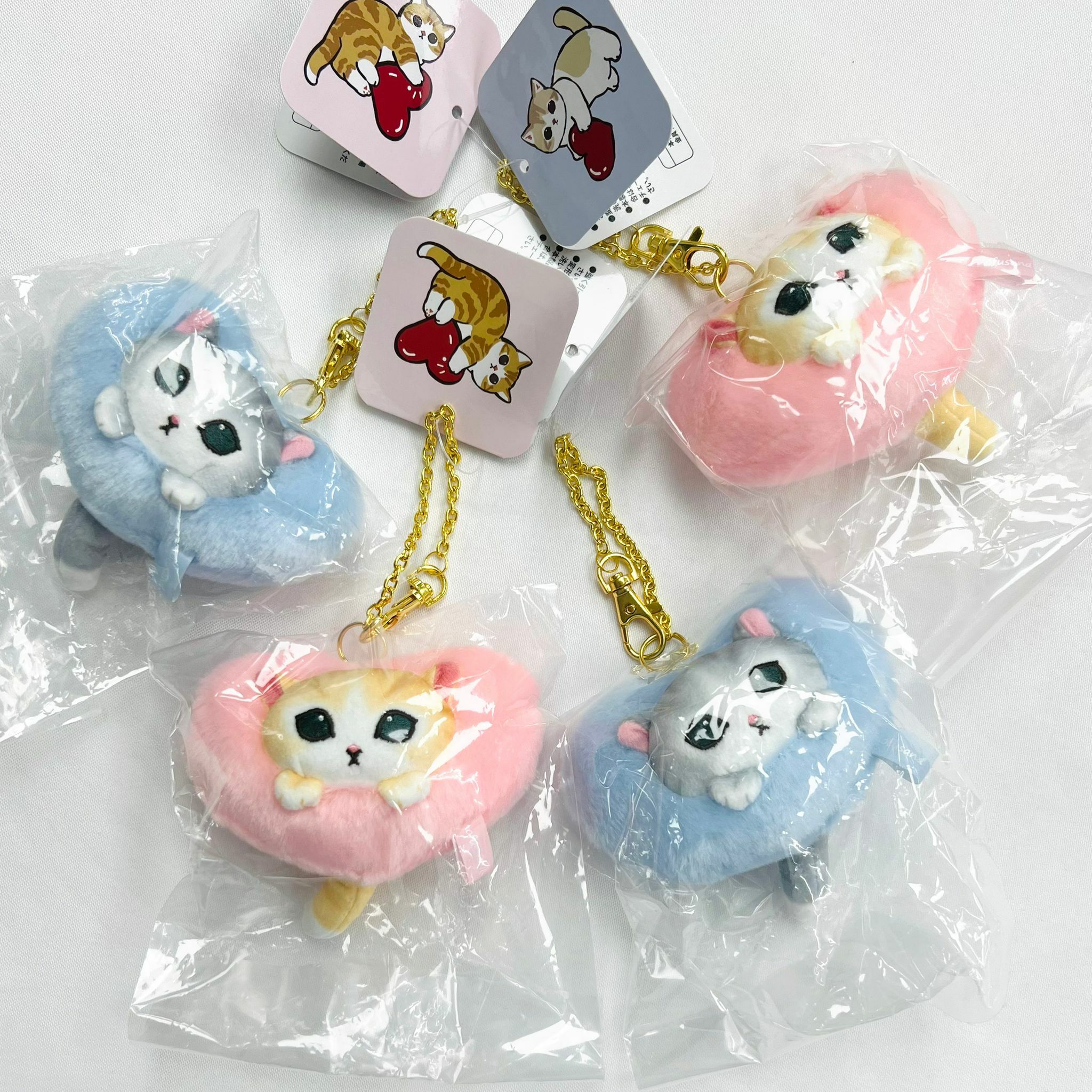 Mofusand 毛茸茸的心形貓吉祥物 Keychain