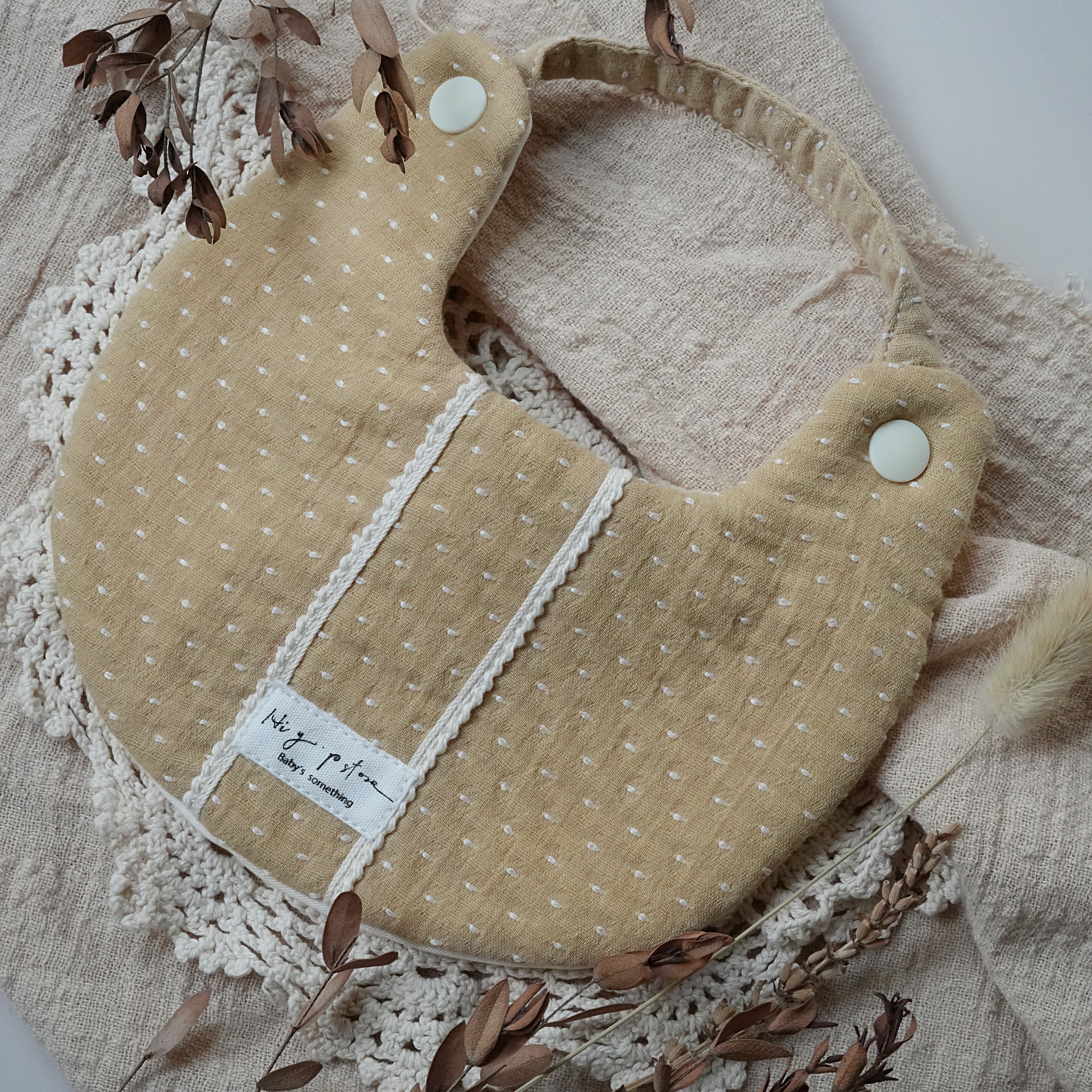 Hi Y.P store-手作圍兜-卡其刺繡