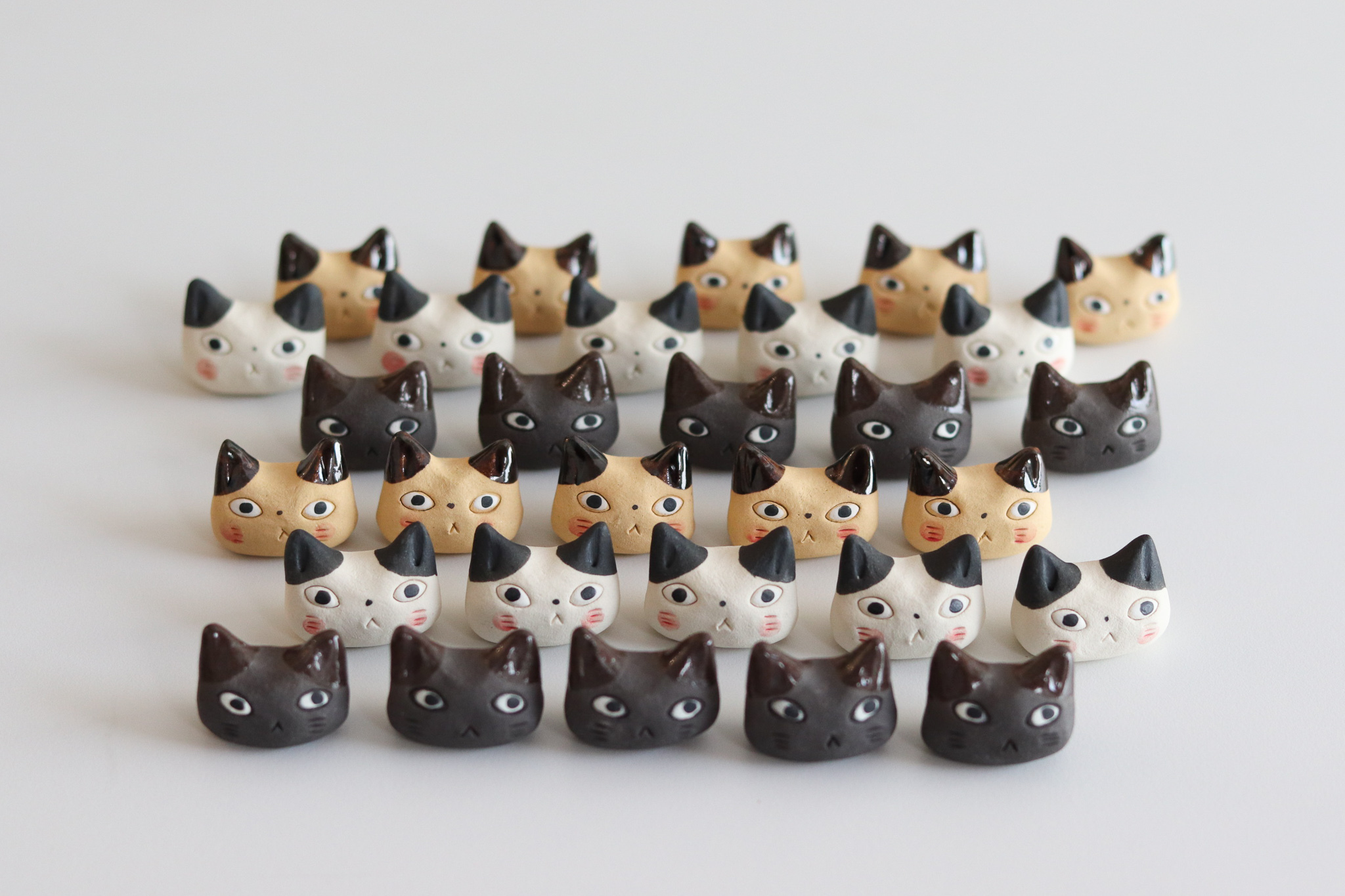 美濃燒 手作 粗陶 貓顏 筷架