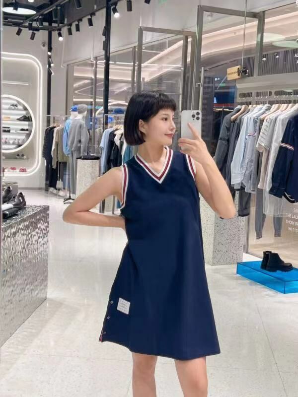 Thom Browne 海軍藍無袖v領連衣裙 -T