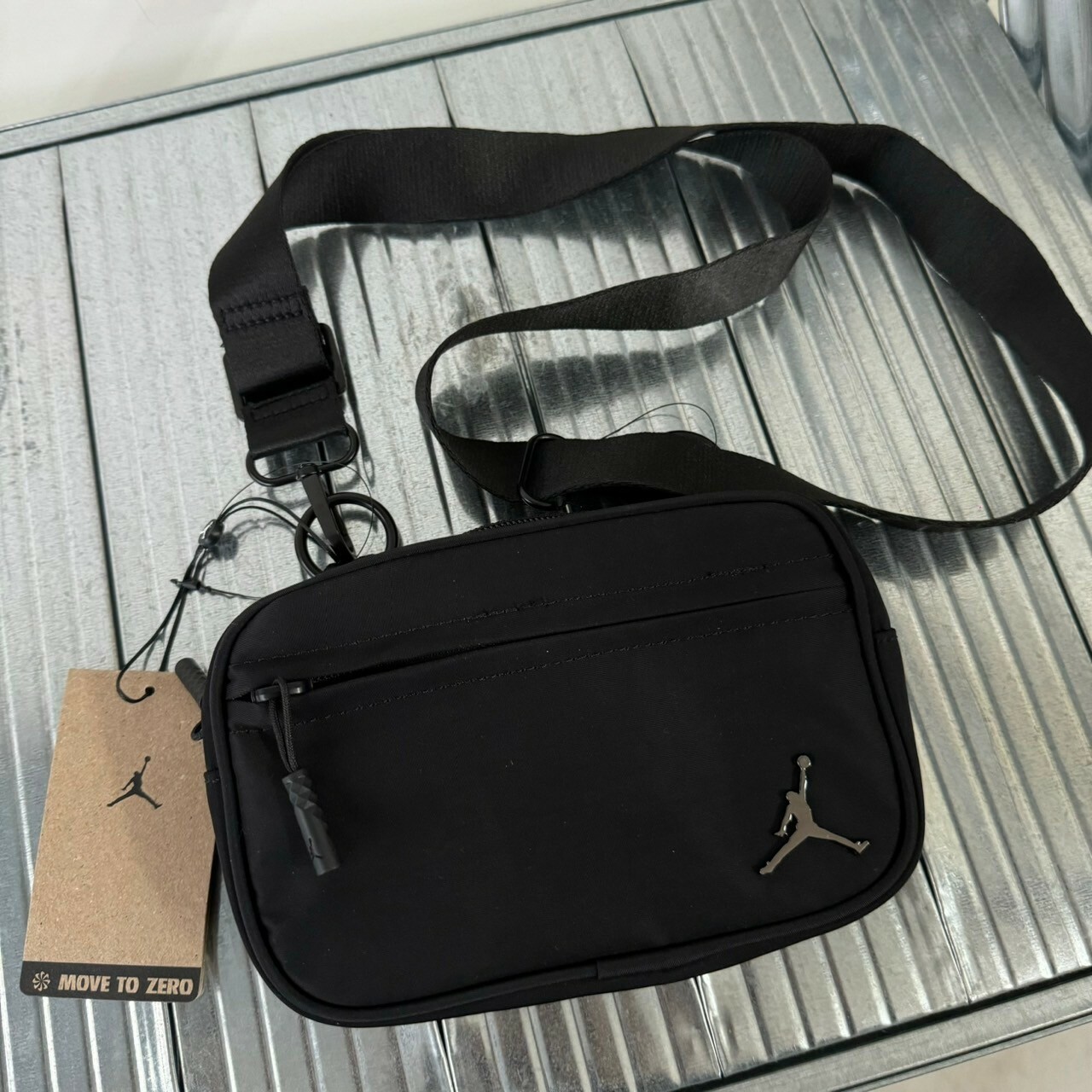 Nike Jordan Alpha側背包 斜跨包 隨身小包 可拆背帶 HF7291