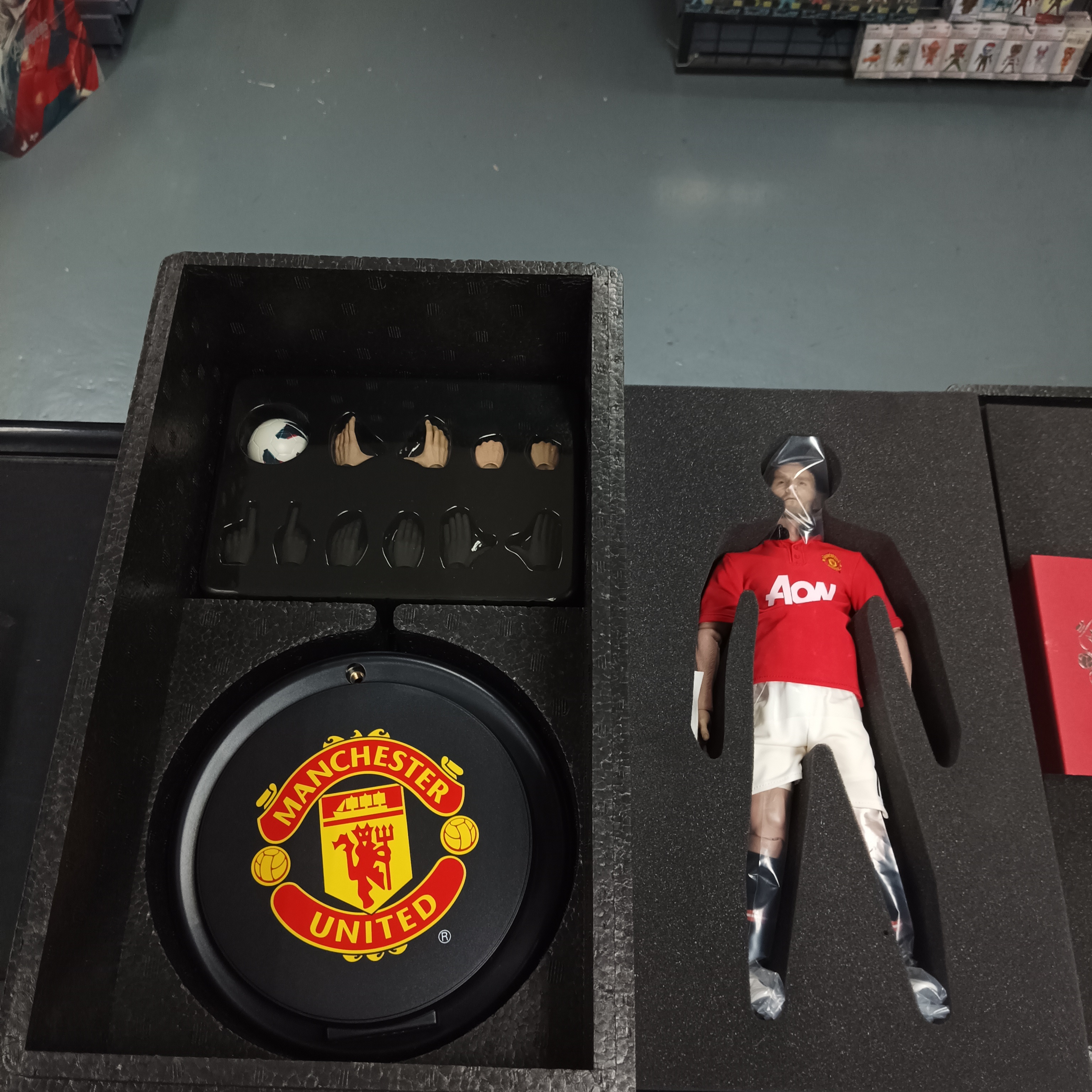 寄賣-其它-ZCWO Ryan Giggs 曼聯 1/6 收藏級可動人偶