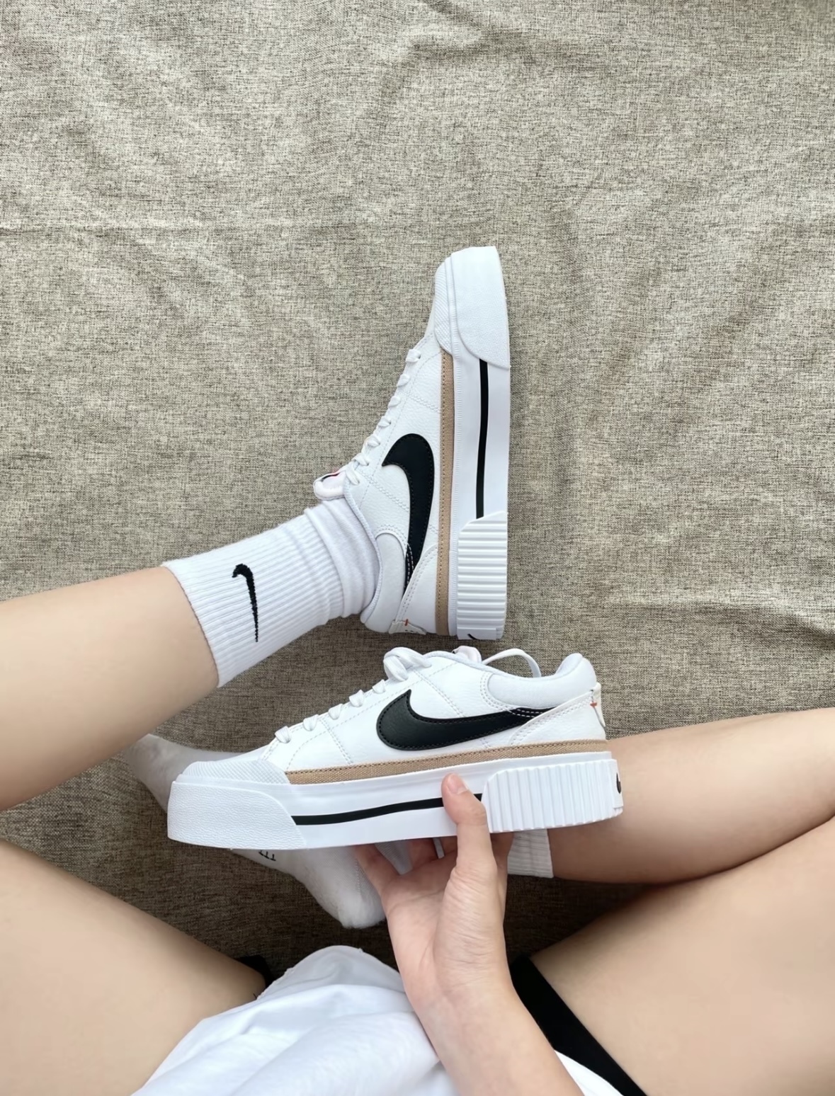 Nike Court Legacy Lift 白底黑勾勾 厚底 皮革 增高 鬆糕鞋 DM7590-100/預購