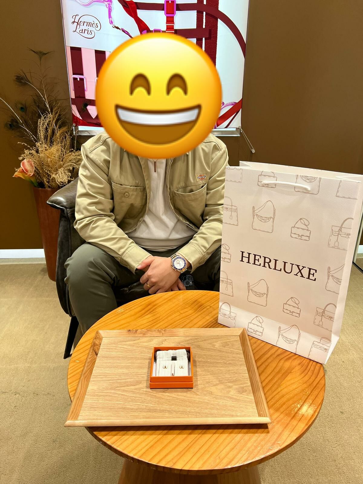 【 感謝支持 】爽快先生來pick up mini pop h氣泡綠耳環🥳 係送禮物比朋友嘅🎁 先生非常滿意👍 多謝你嘅支持🫶