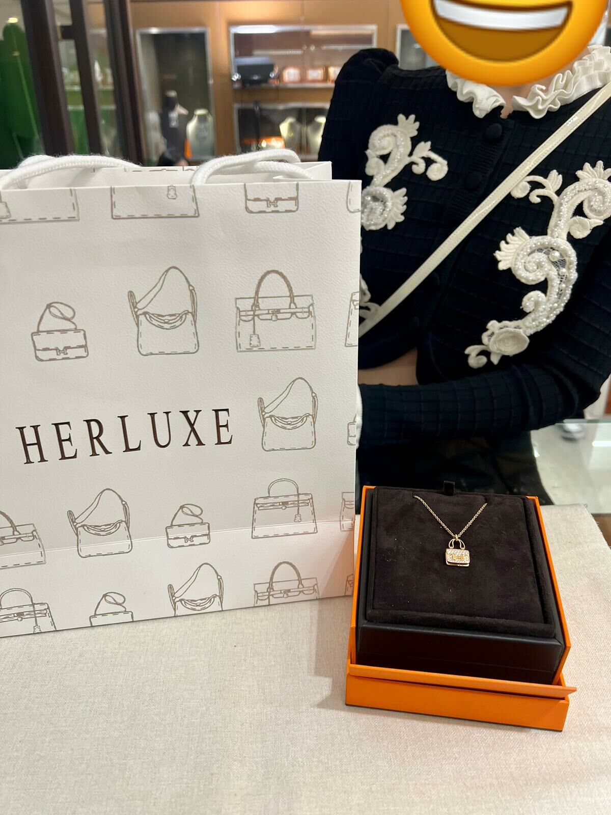 【 感謝支持 】爽快靚靚箭步買走心頭好Constance gold rose 頸鏈🎉 頸鏈上身超閃好靚🥰 靚靚好滿意💗 多謝你嘅支持與信任🫶💪