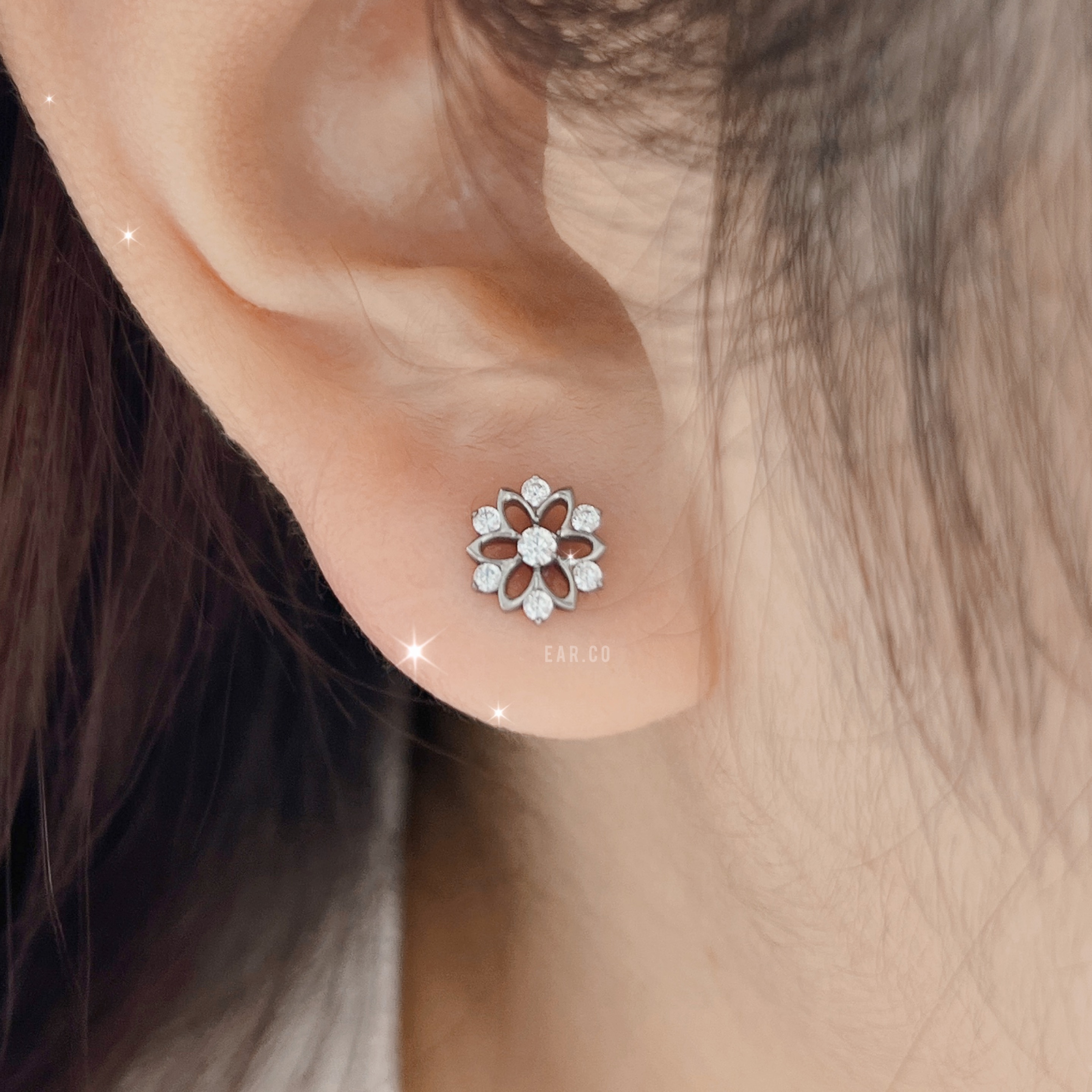 褸空大雪花耳門/耳珠/耳骨釘 [G23 Titanium] [單支]