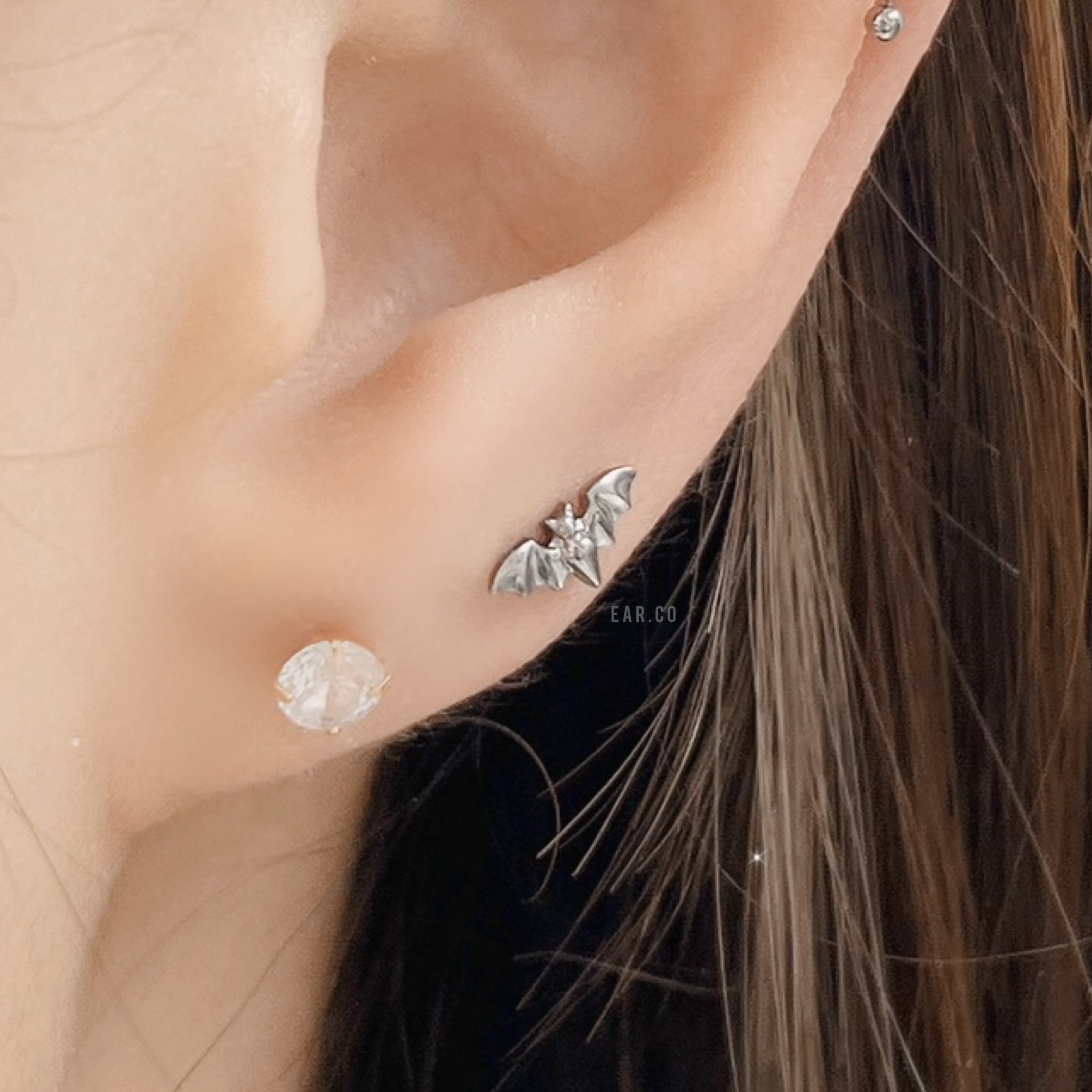 立體小蝙蝠平頭耳門/耳珠/耳骨釘 [G23 Titanium] [單支]