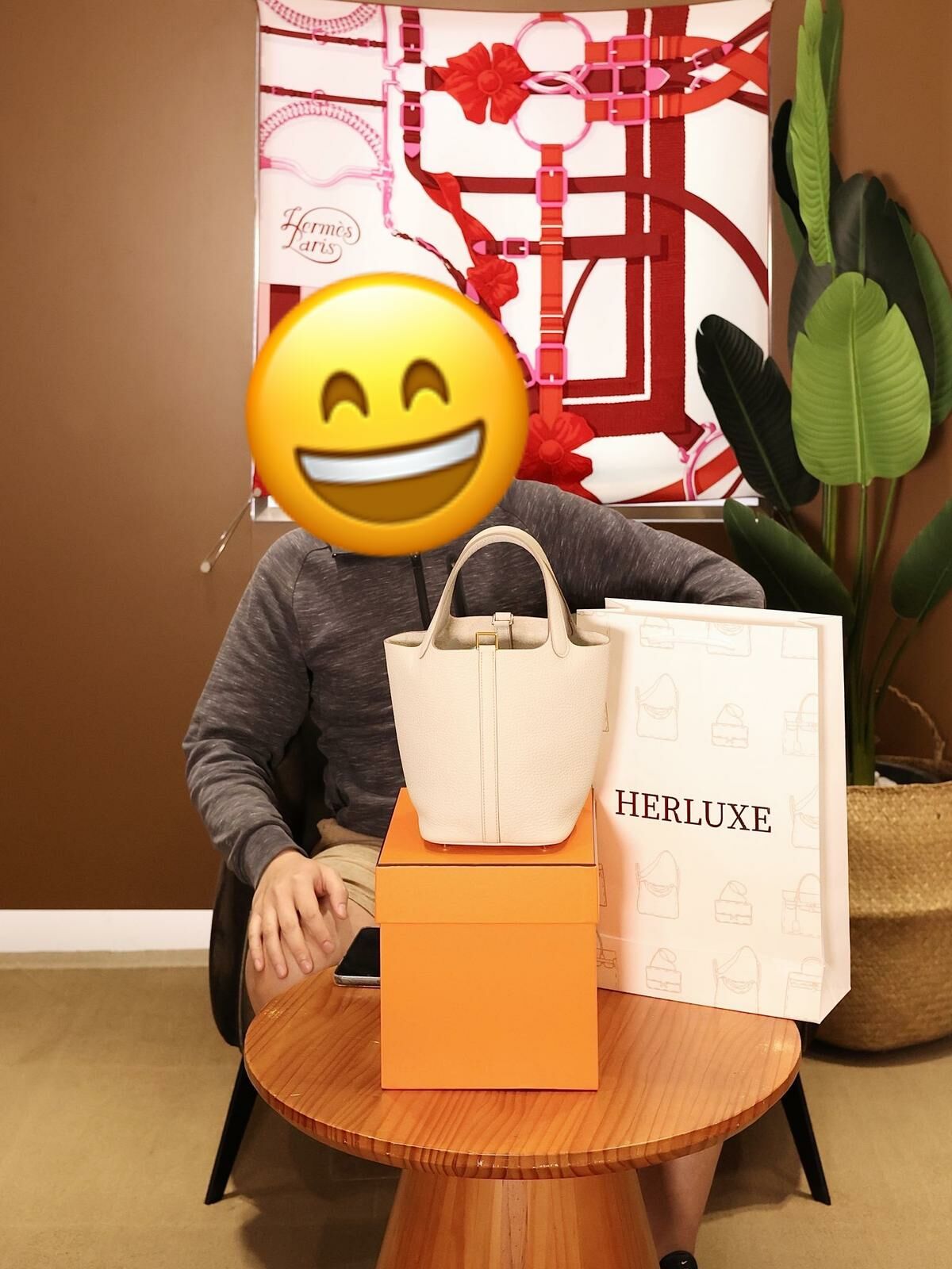 【 感謝支持 】型男先生來pick up P18冰川白🥳 先生好運氣抱走呢隻現貨😍 多謝你嘅支持與信任🫶💪