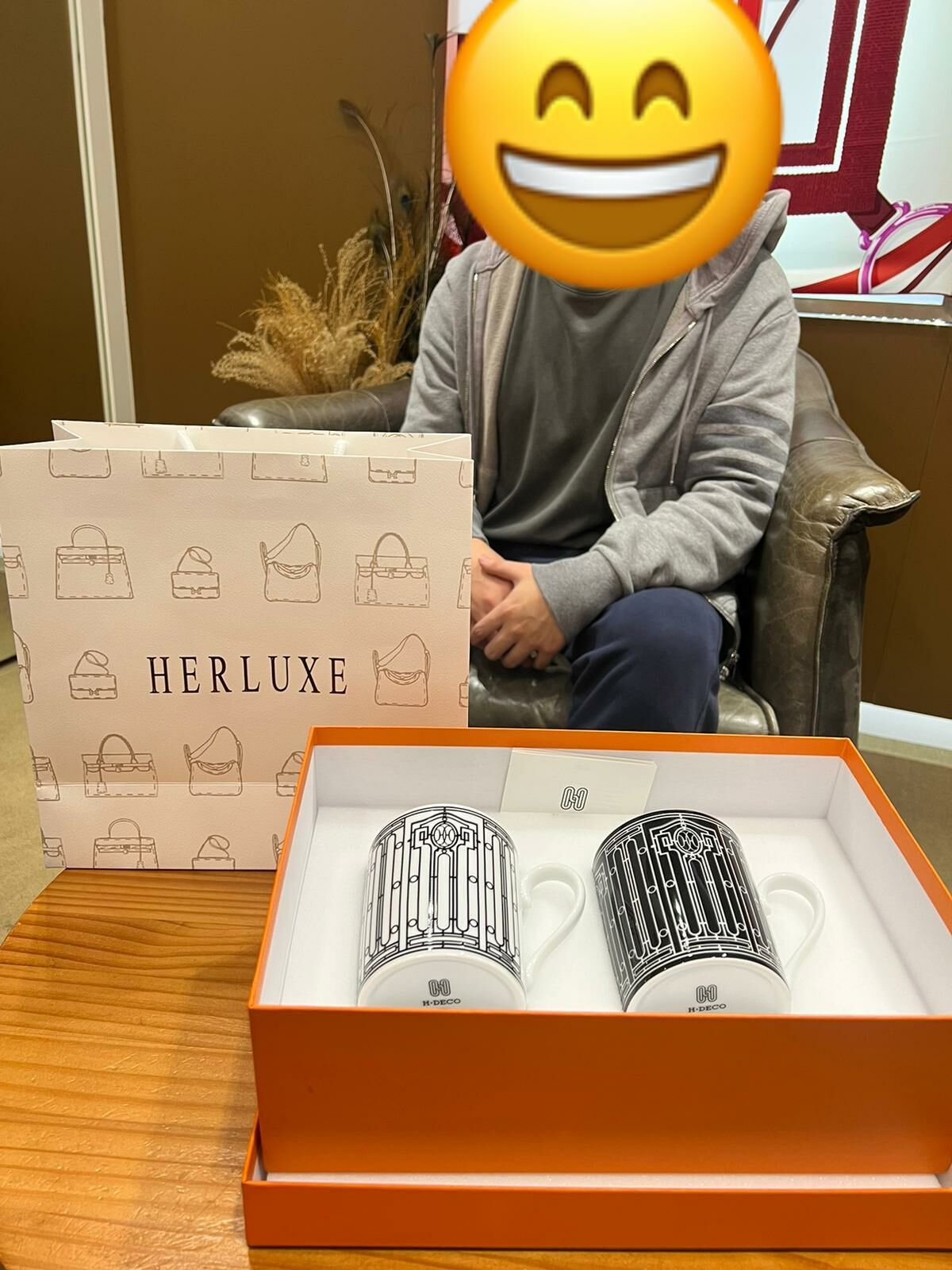 【 感謝支持 】暖男先生來pick up馬克杯🎉 先生一直留意我們嘅新資訊📩 多謝你嘅支持🫶