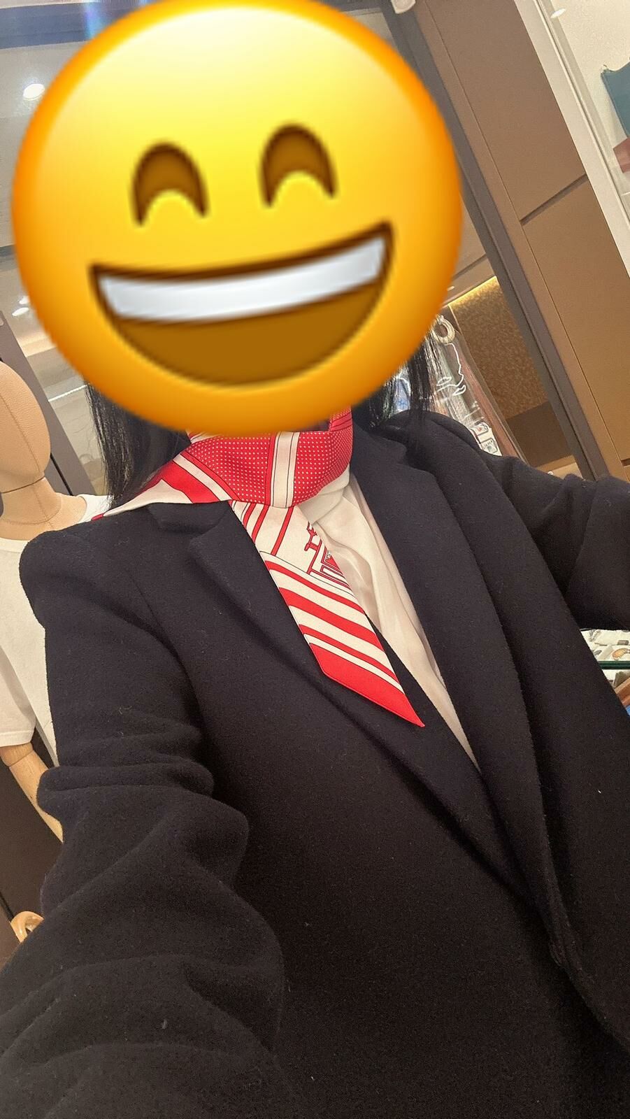 【 感謝支持 】熟客氣質靚靚來shopping 🎉 買咗Twilly扎頭髮😍 紅色新年好遇意❤️‍🔥 效果好靚💕 多謝你嘅支持🫶