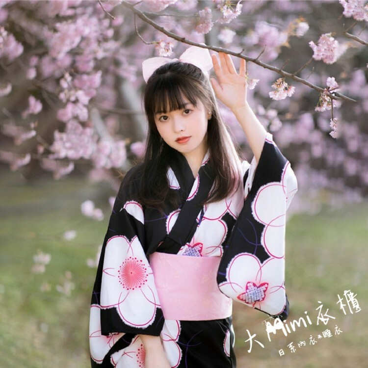 樱花小和服