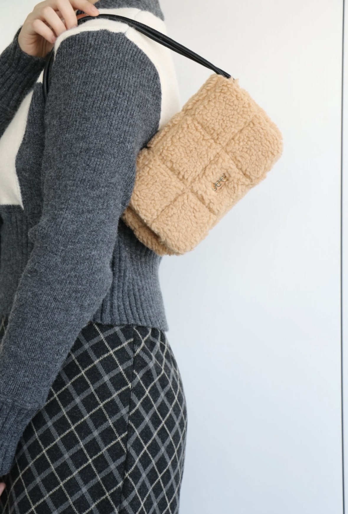 Lee 海外限定 羊羔毛小方包 肩背包 手提包 米白色 棕色/預購