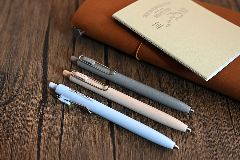 三菱 uni-ball one  F 原子筆