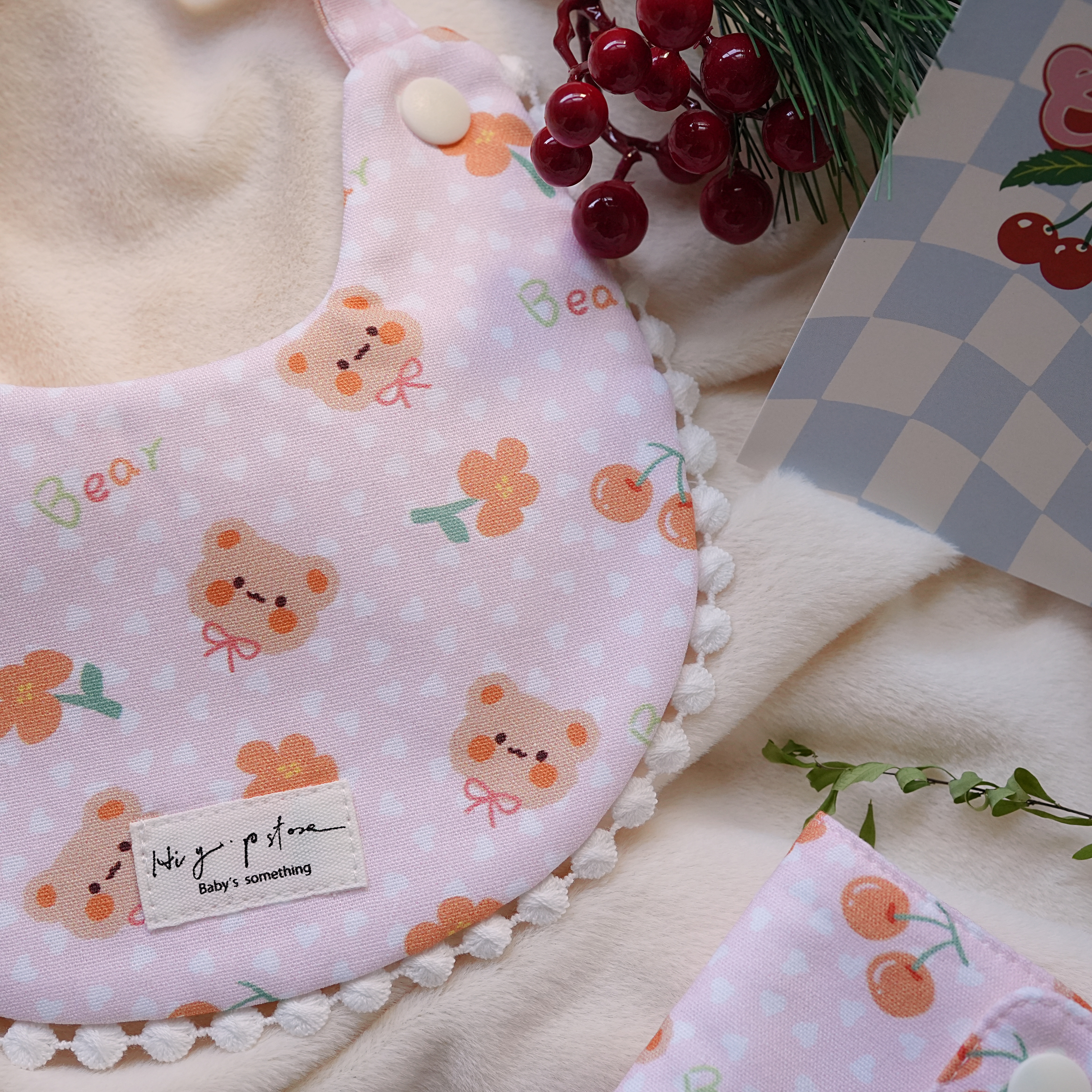 Hi Y.P store-手作圍兜-甜心小熊