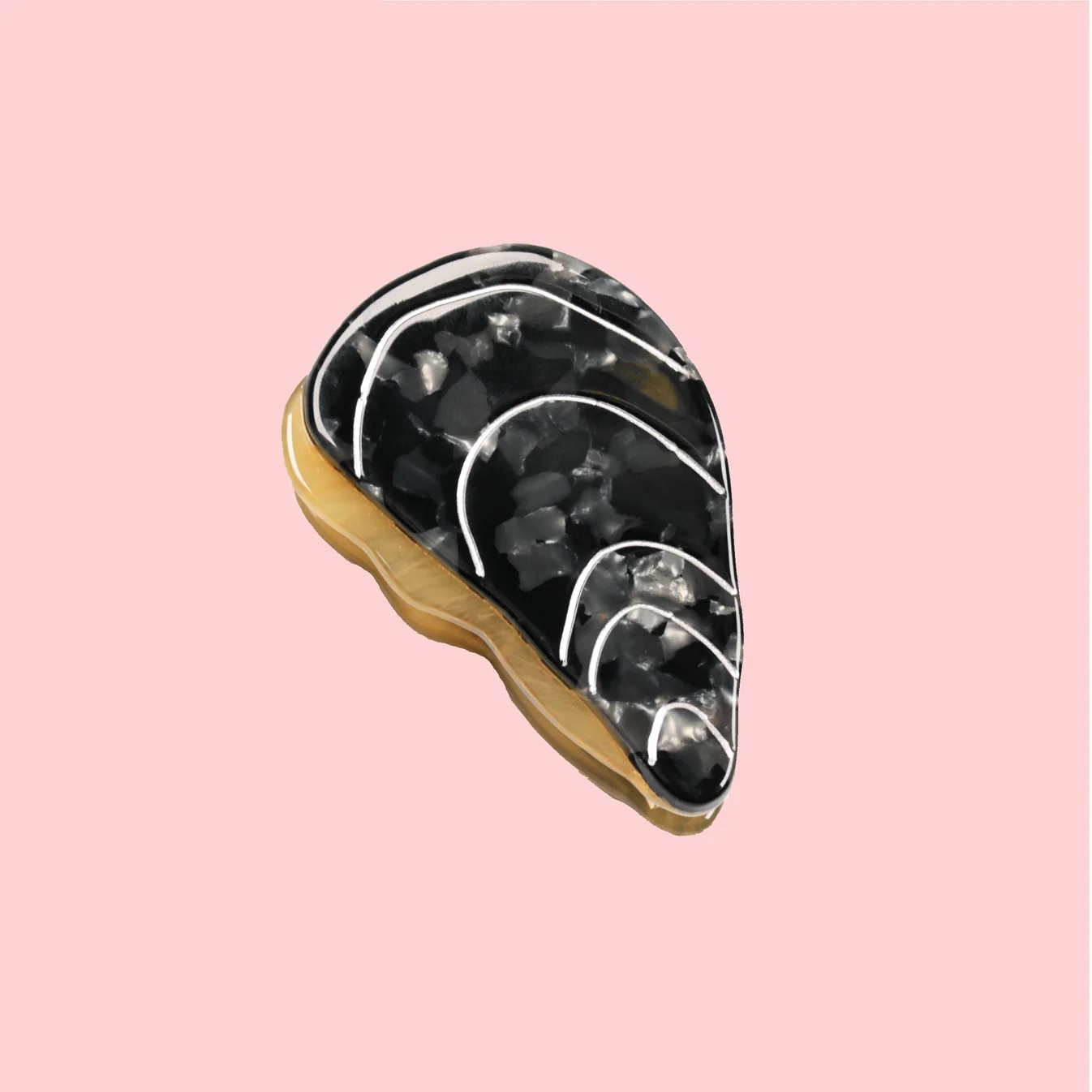 MUSSEL HAIR CLAW｜Coucou Suzette