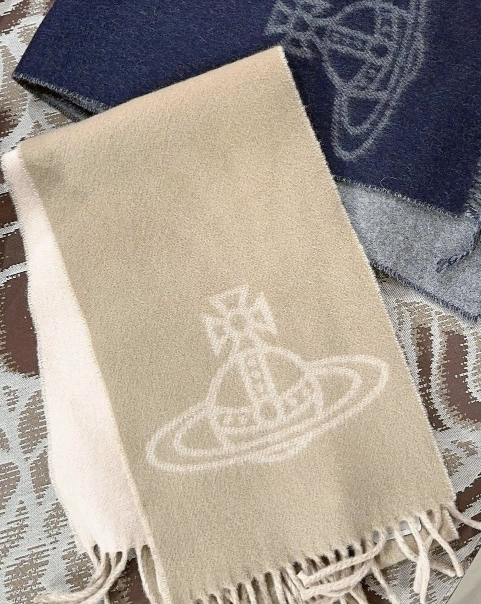 Westwood Reversible Scarf (Beige)