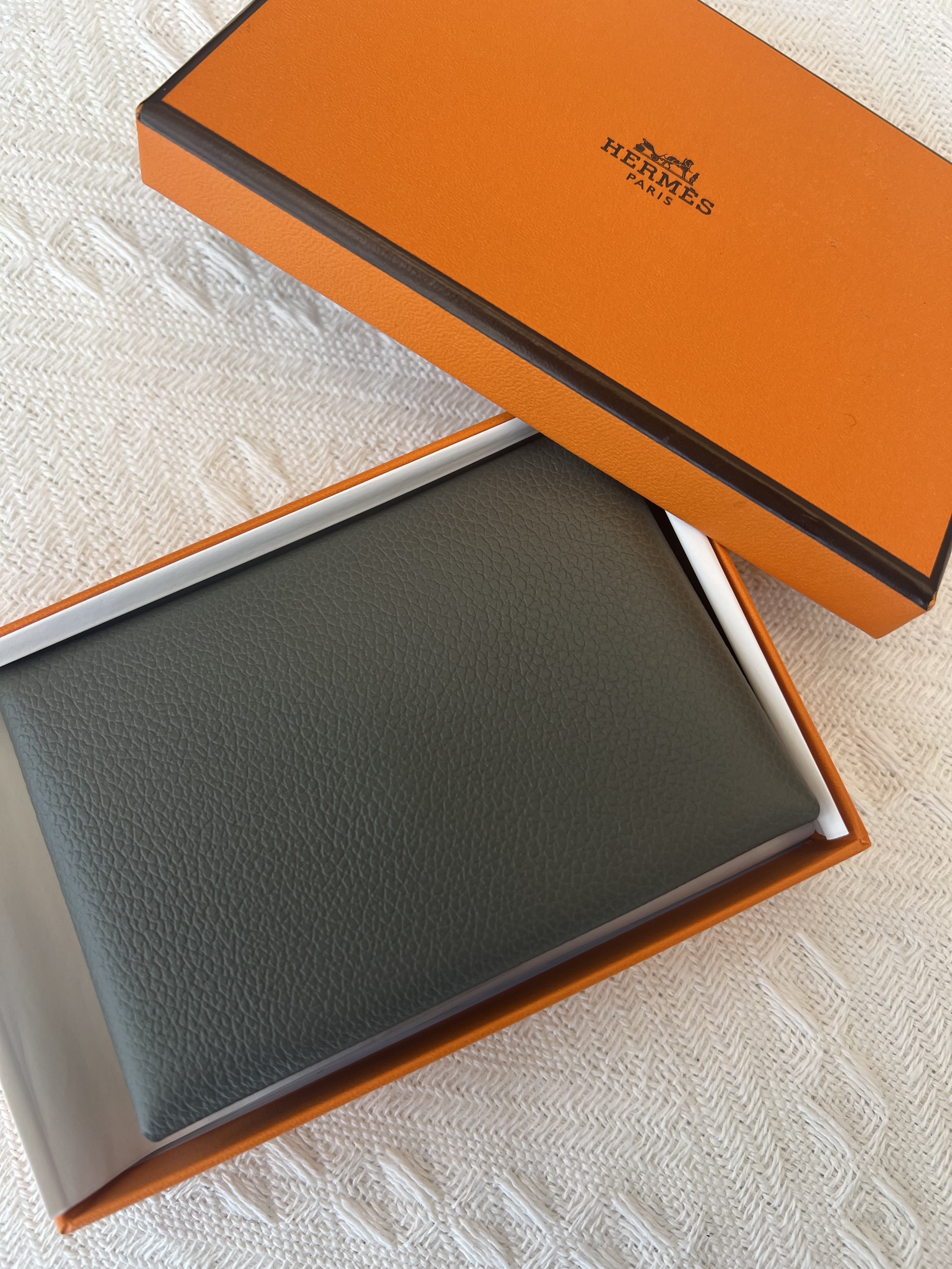 Hermes Calvi Duo 石灰