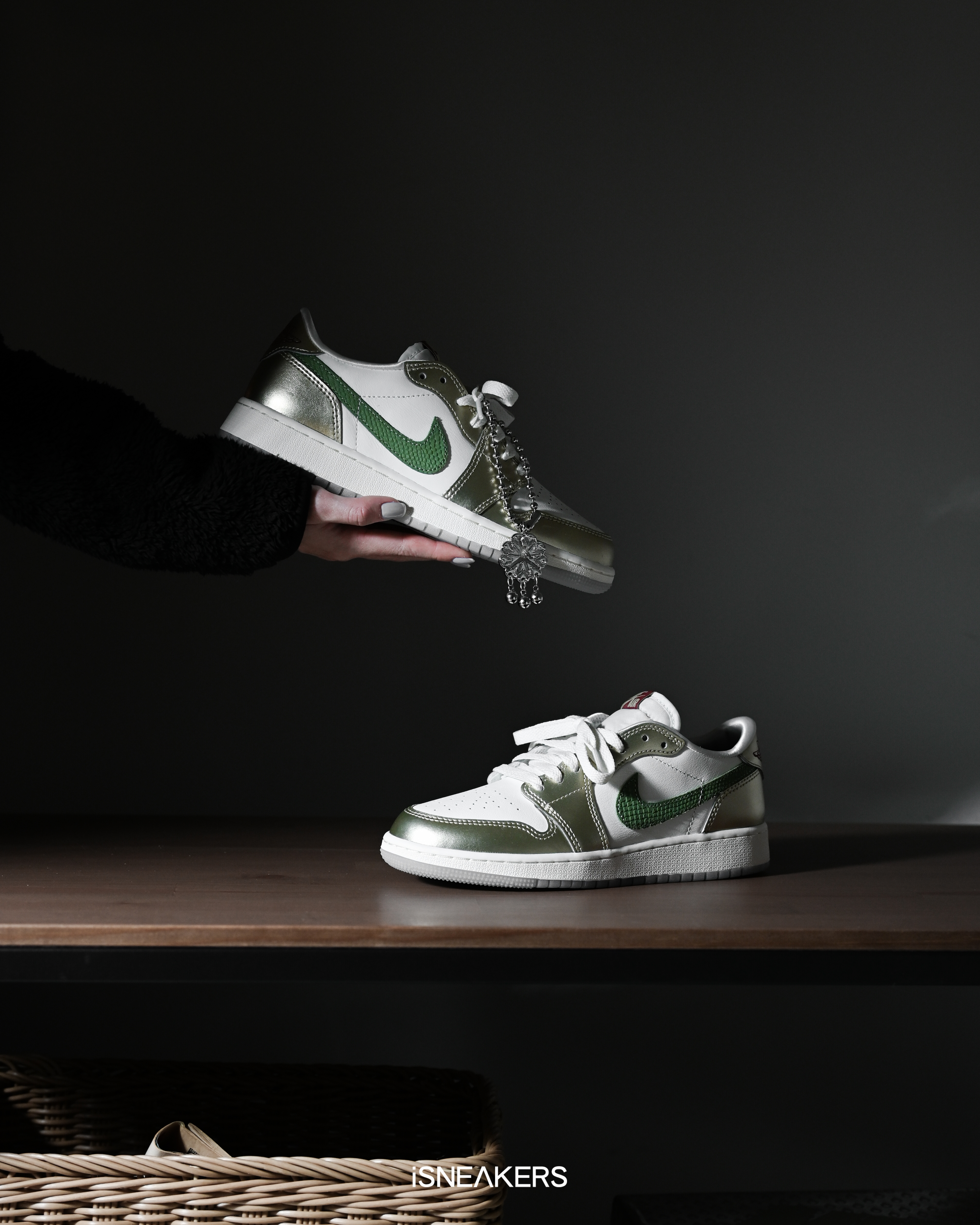 iSNEAKERS｜Air Jordan 1 Low OG GS "Chinese New Year" 龍年限定 白綠 FQ6593-100