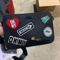 [S] DKNY R41EYC89 EMBROIDERED DIFFERENT LOGO PATCH CAMERA BAG,BLACK MULTI, 755404005587 (SD746)