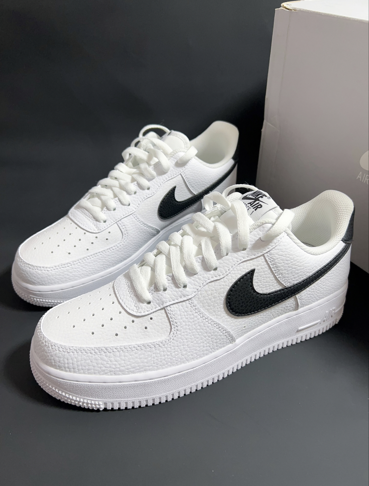 NIKE Air Force 1 白底黑勾 皮革 男款 CT2302-100/預購