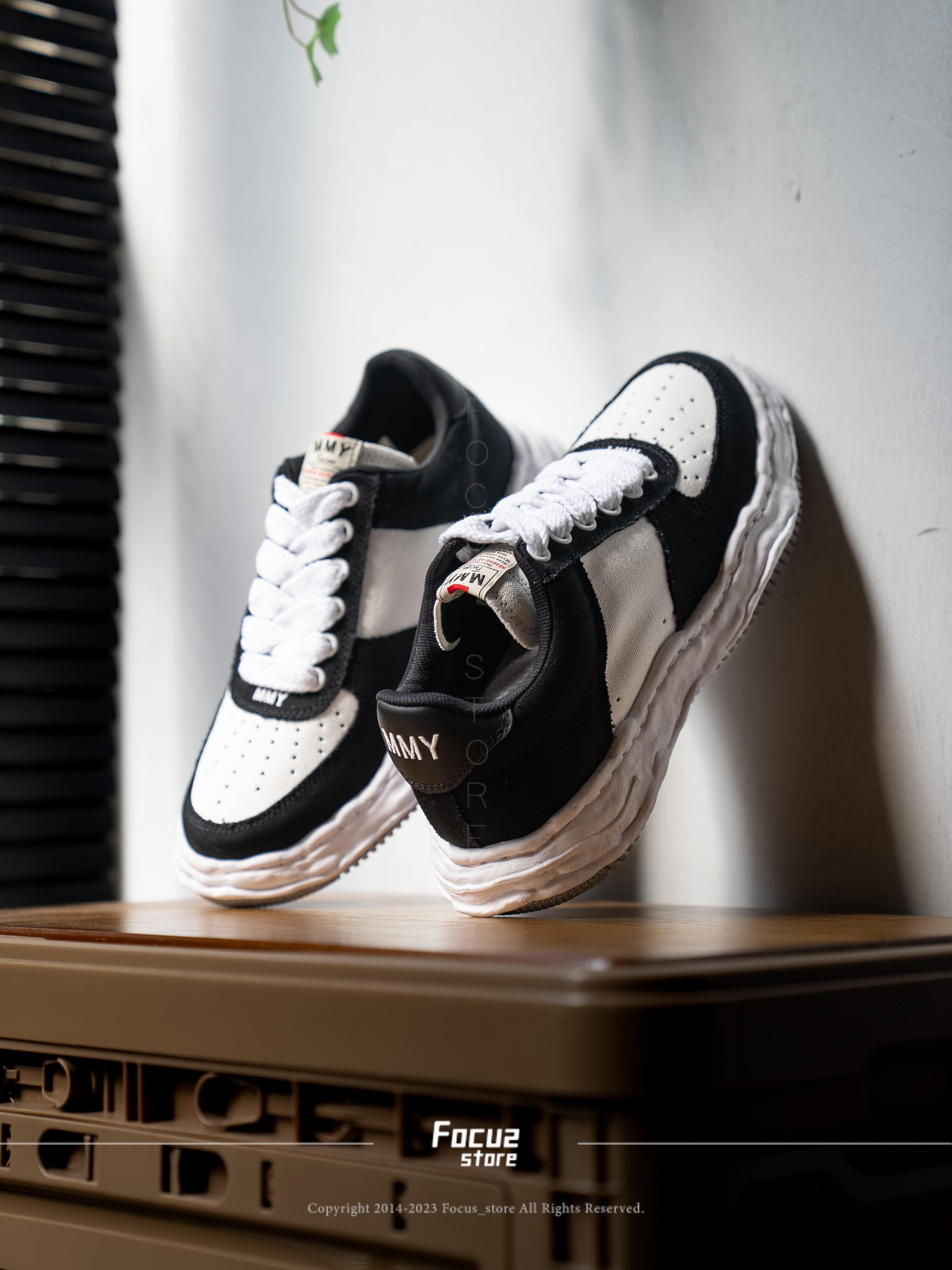 【Focus Store】現貨秒發 Maison Mihara Yasuhiro Wayne OG Sole Canvas Low-Top "Black & White" MMY 帆布鞋 黑白 A10FW720