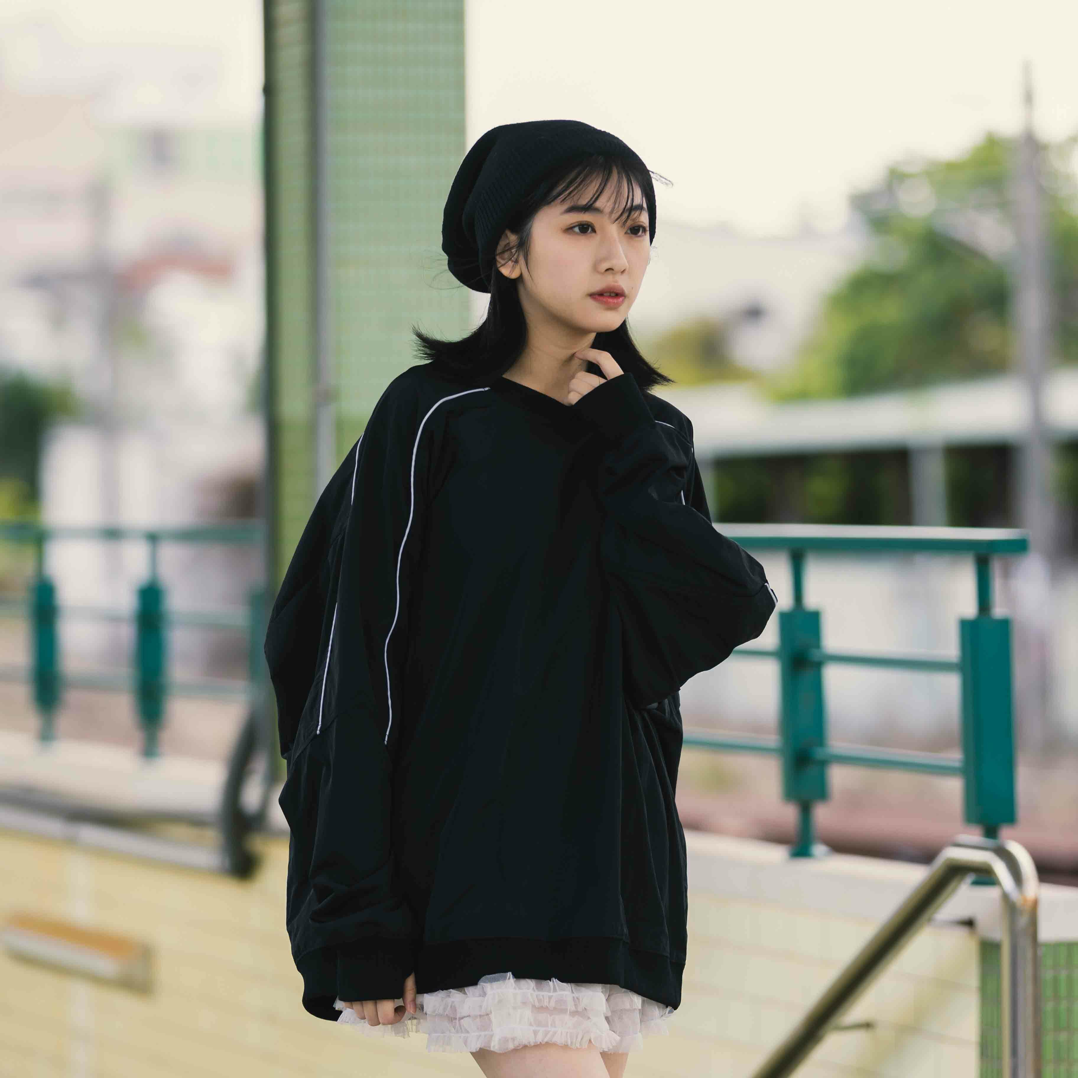 QUEST Cut Line Tee 出芽尼龍大學Tee 4色