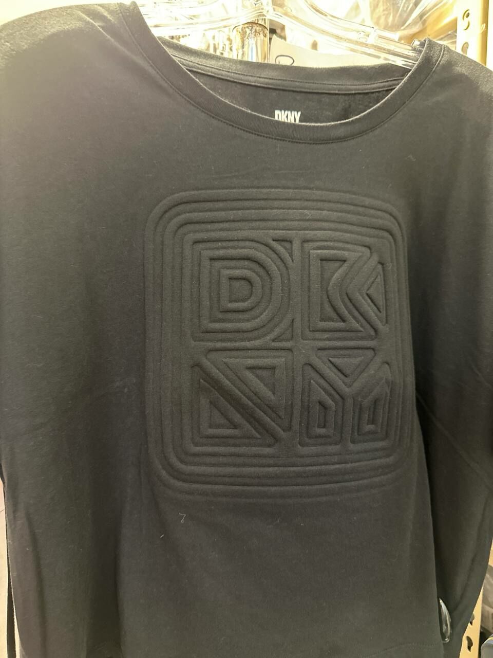 [S] DKNY COTTON JERSEY TOP WITH LOGO EMBOSSING,BLACK, B3360509-BLK (SD771)